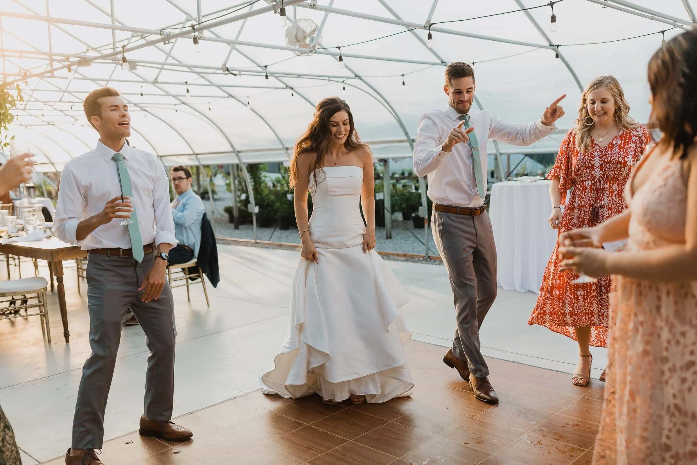 kieleetravisweddingerinhassettphoto-1158.kielee+and+travis+westrcroft+gardens+grosse+ile+michigan+wedding+photography_compressed.jpg