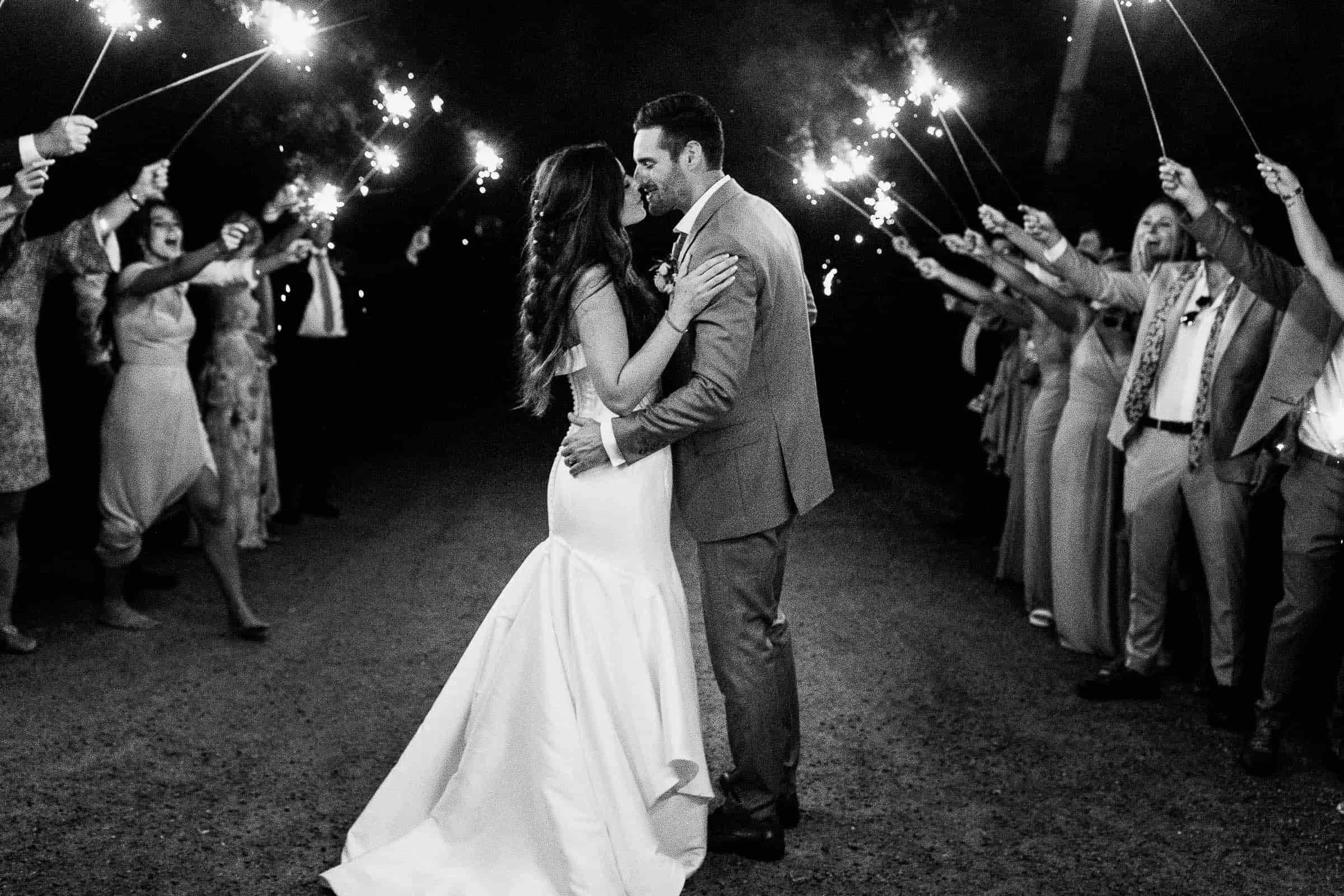 kieleetravisweddingerinhassettphoto-1462.kielee+and+travis+westrcroft+gardens+grosse+ile+michigan+wedding+photography_compressed.jpg