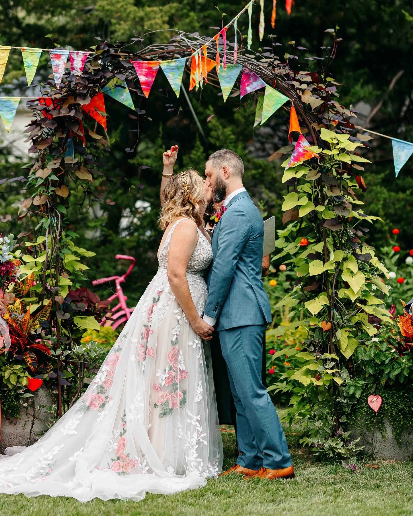 Yesterday was Molly + Jeremy&rsquo;s wedding and it felt like stepping into the most colorful backyard festival ever. 🌈

We had:

✨ a dress with embroidered roses that looked like it bloomed right out of molly&rsquo;s stunning zinnia garden
✨ hand m
