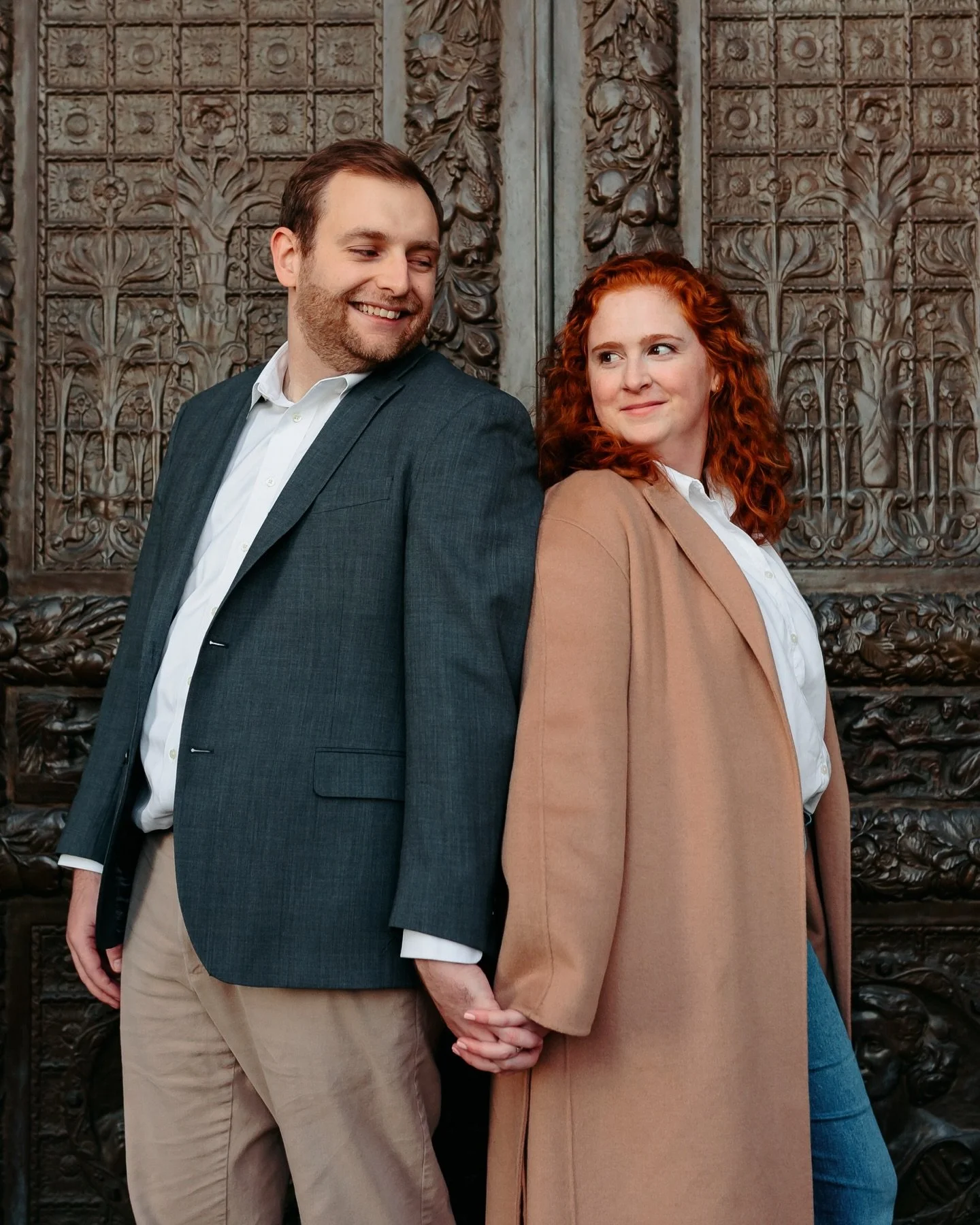 That golden hour light at the Nelson? Unmatched. But the real magic of this session was completely unplanned.

Hailey and Dom showed up ready to wander the sculpture garden and soak in that perfect fall sunset, and within the first five minutes I lea