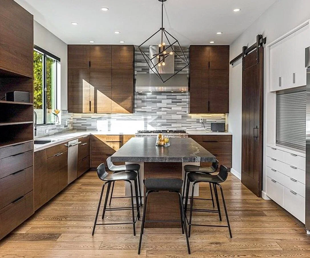 Kitchen Goals at our NEW LISTING! 💎 553 Glencrest in Solana Beach is a literal dream! Chic modern design with luxury finishes including: La Cantina doors that connect indoor and outdoor living, white oak floors, quartz countertops, fire pit, a socce