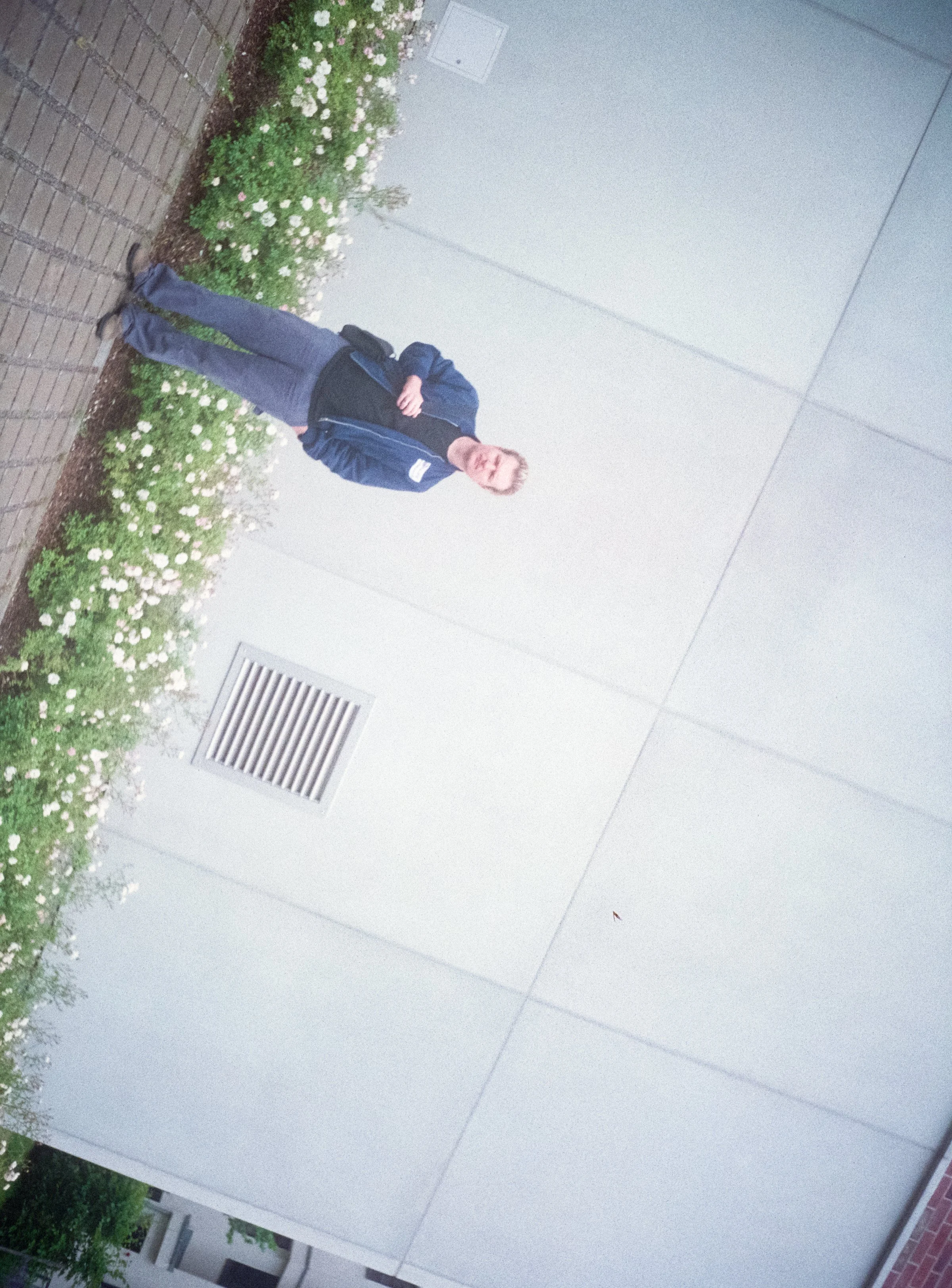 02003244_29_C.jpg