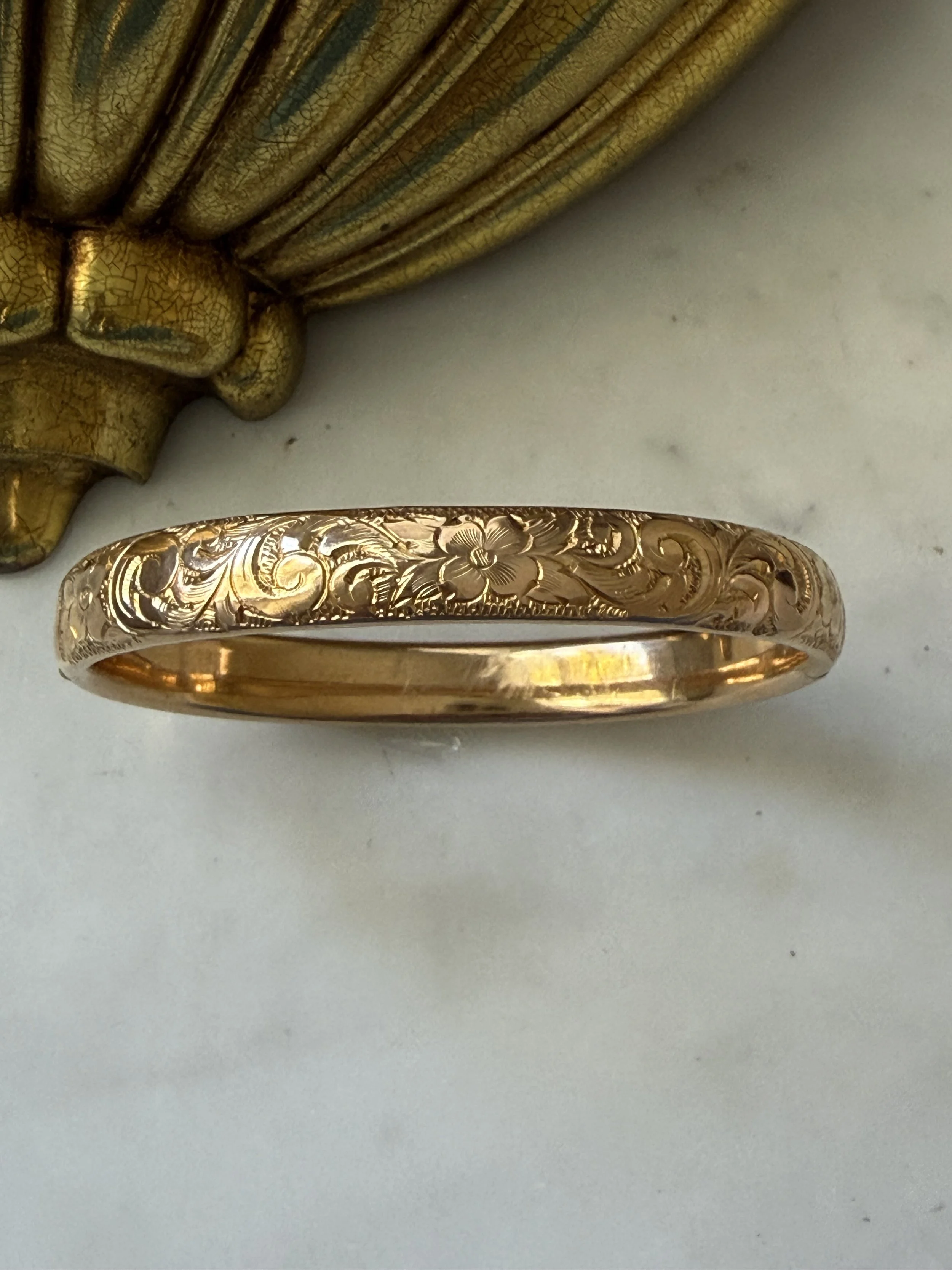 Late 19th century etched floral hinge bracelet