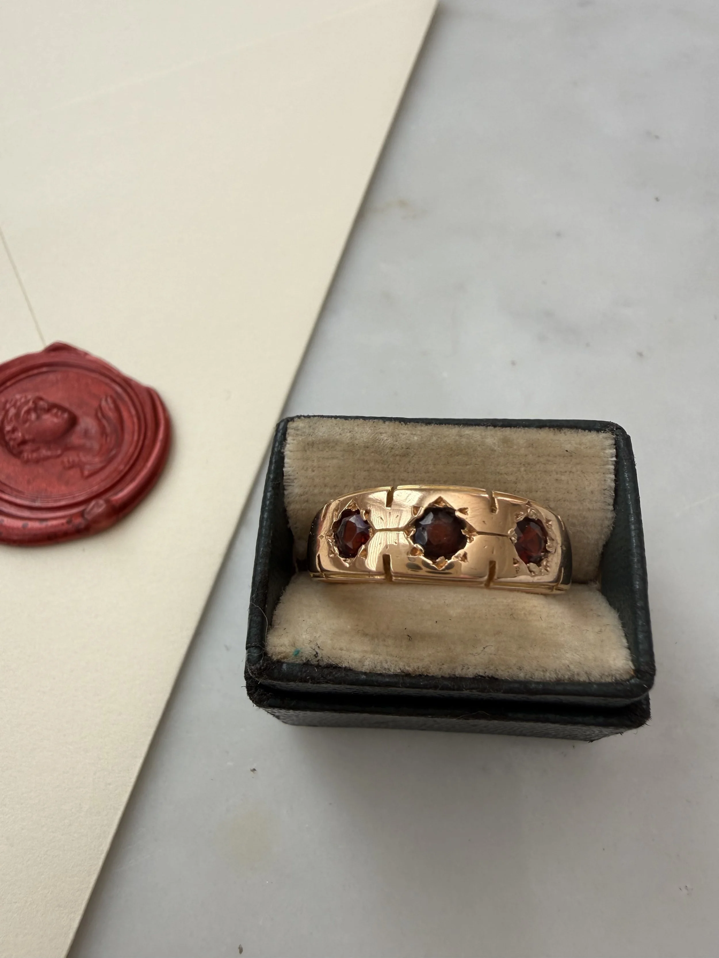 Late 19th century 15k gold and garnet gypsy band