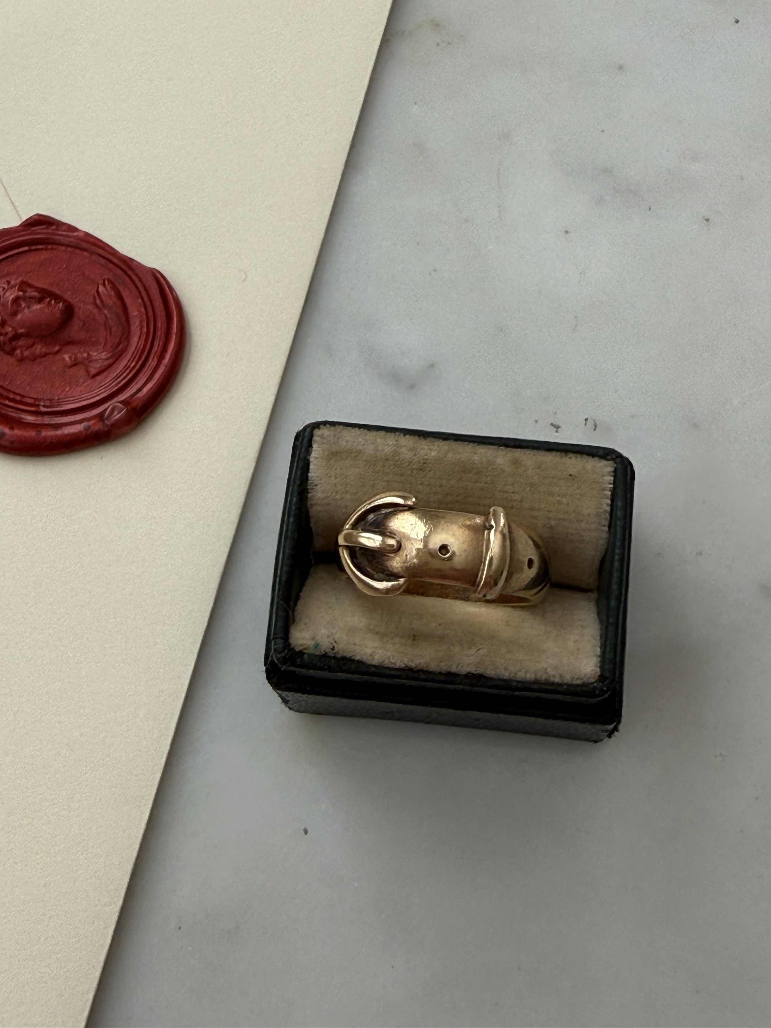 Victorian 9k gold buckle ring