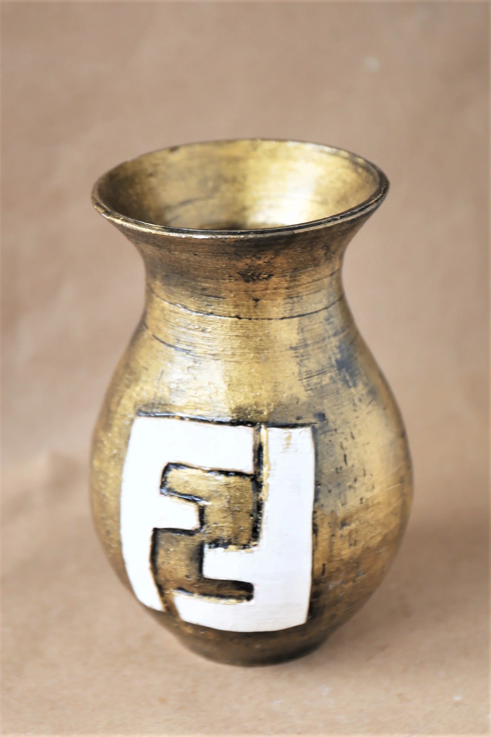 DesignerVase.jpg