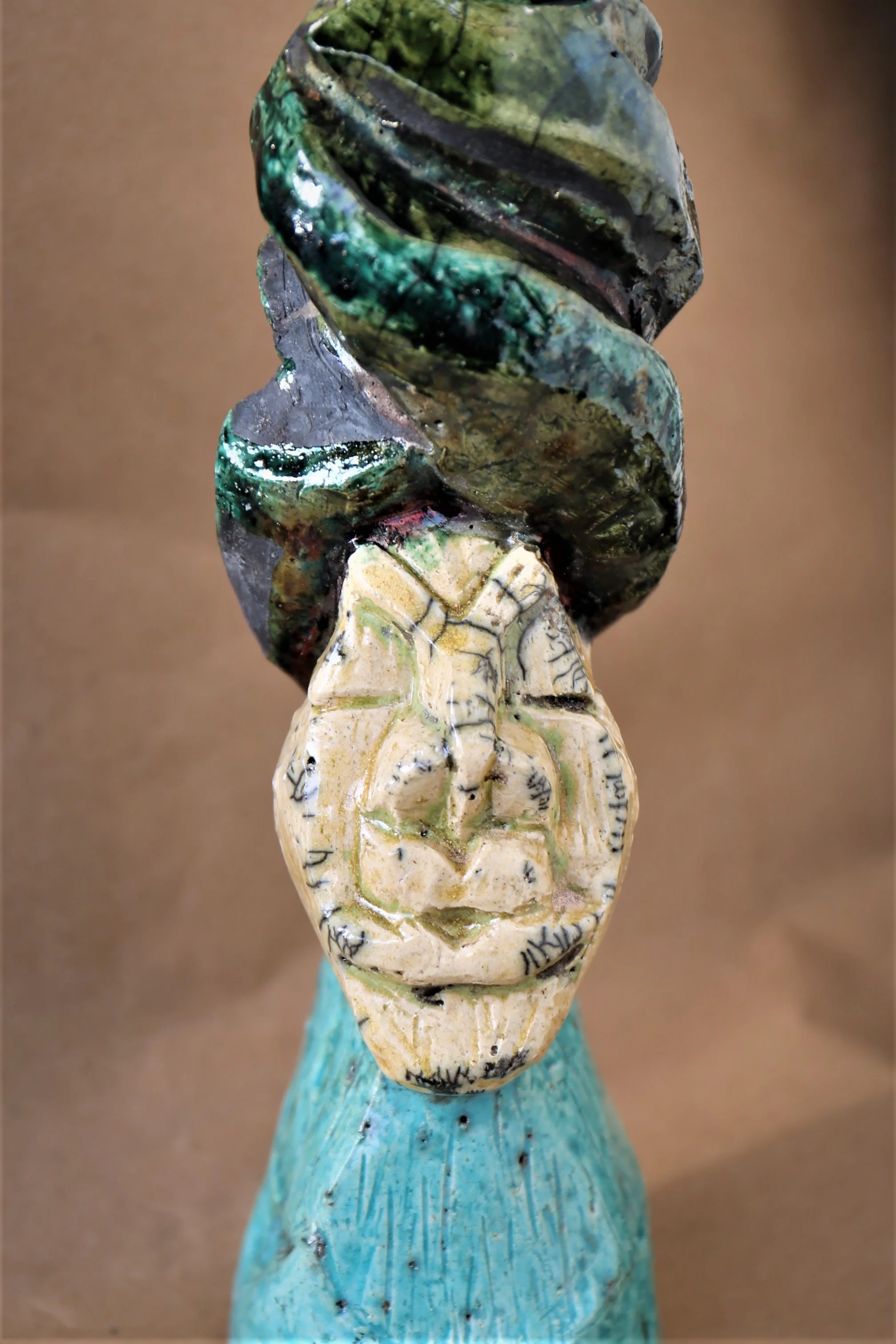 RakuLadyDetail.jpg