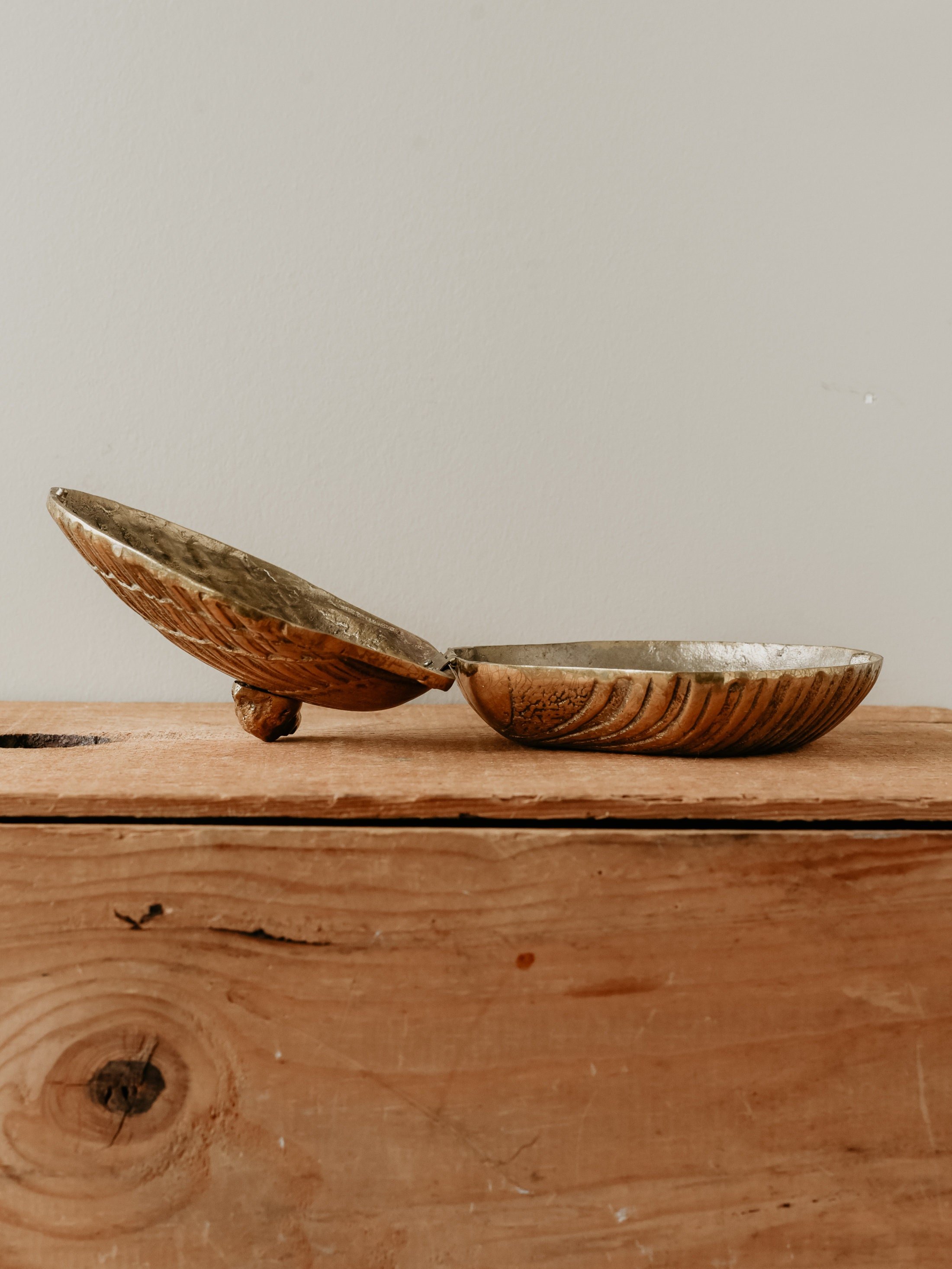 https://i.etsystatic.com/12134943/r/il/f64bec/6068395030/il_fullxfull.6068395030_oj46.jpg