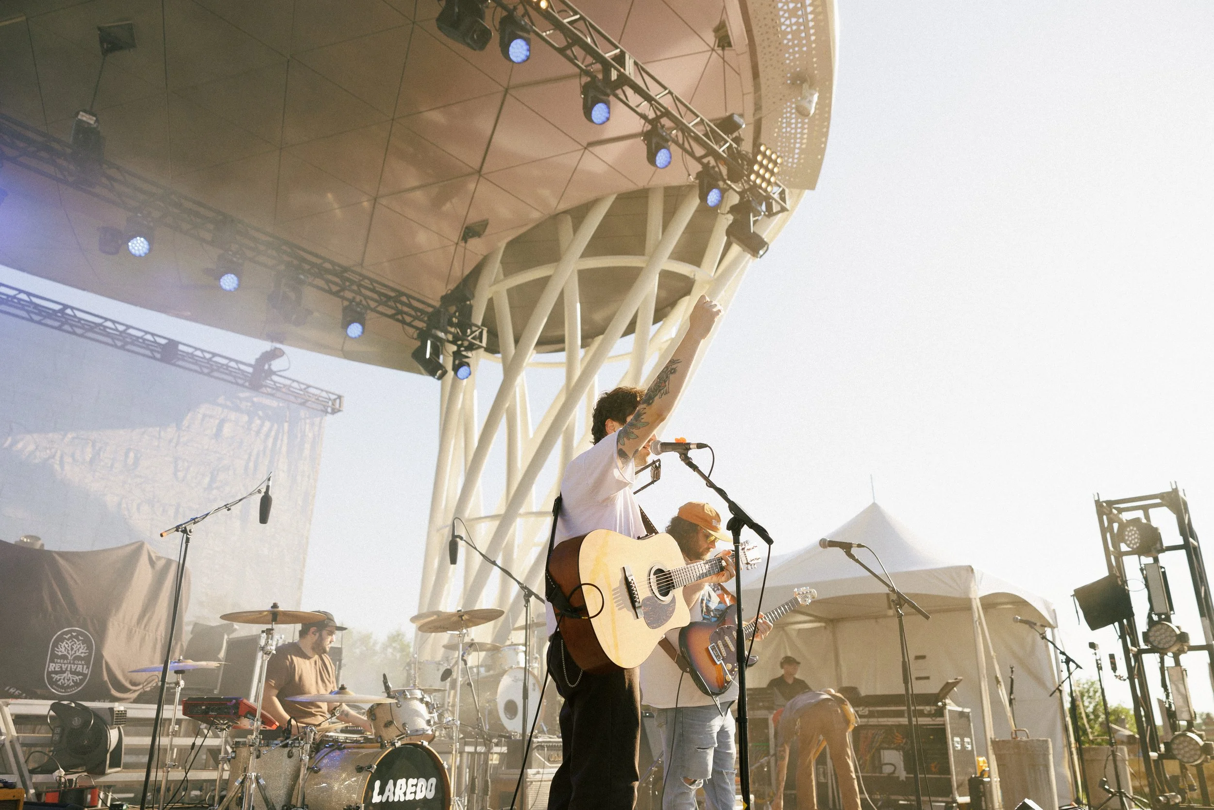 THE-BAND-LAREDO-HIGH-RES-28.JPG