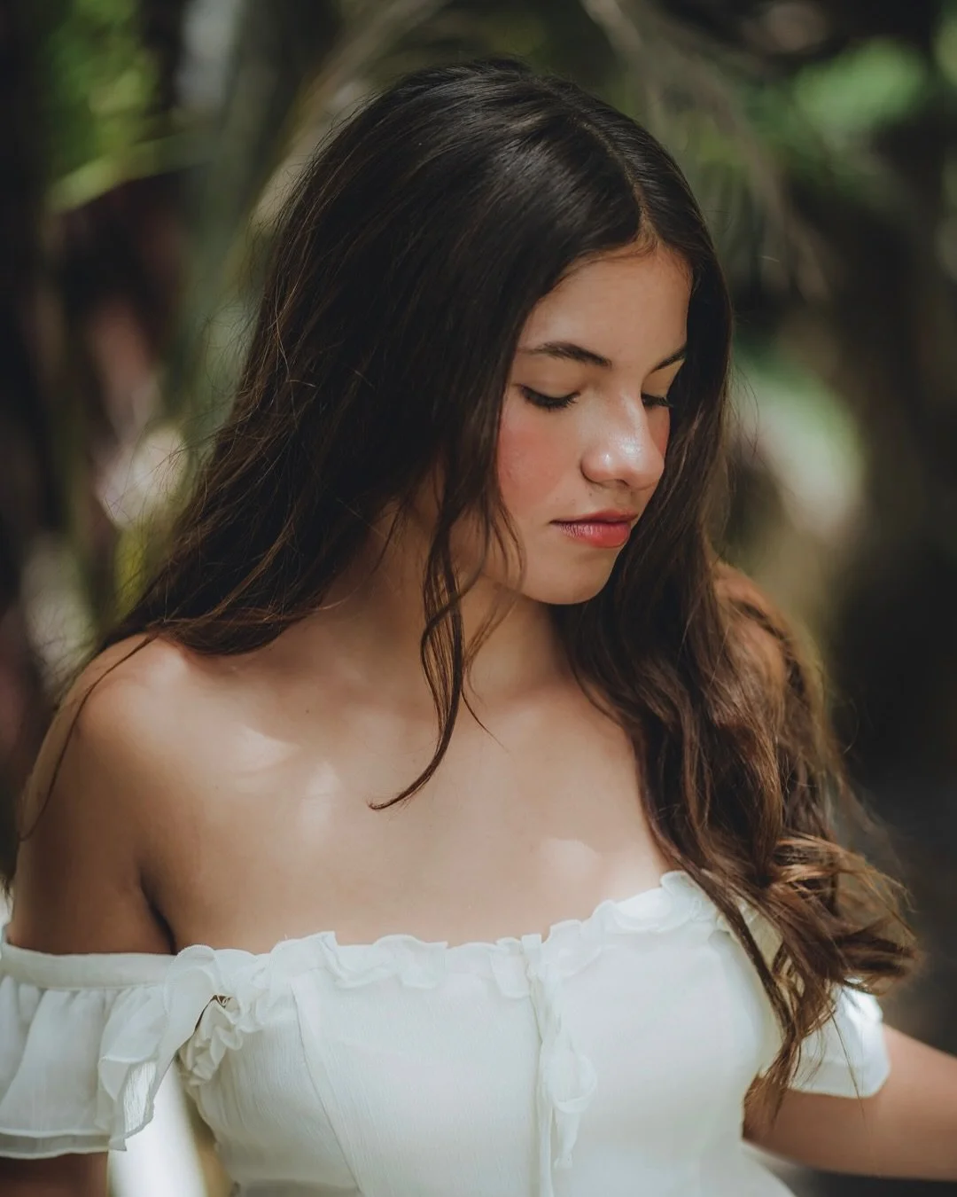 H E R // Some light and some green