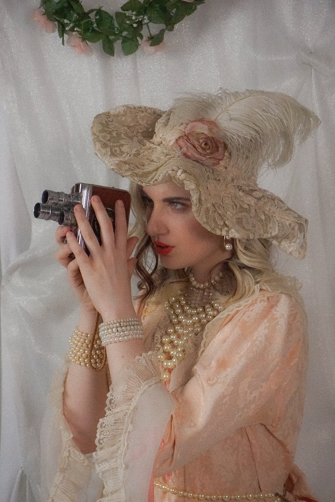 Model: @ellisesolace
Dress/Hat Rental: @wearitagainsam