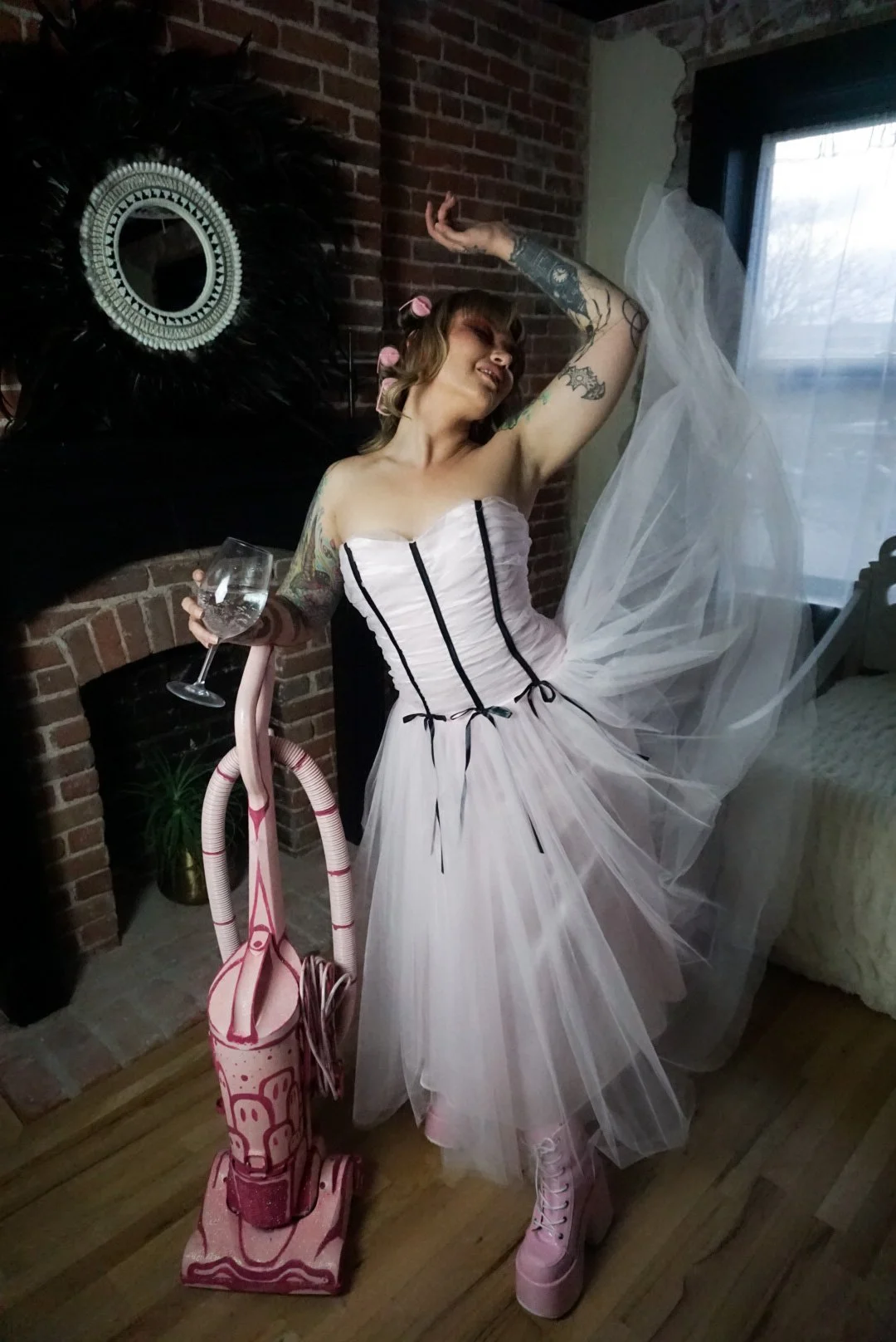 Model: @aiden.adoreoffical
Dress Rental: @wearitagainsam