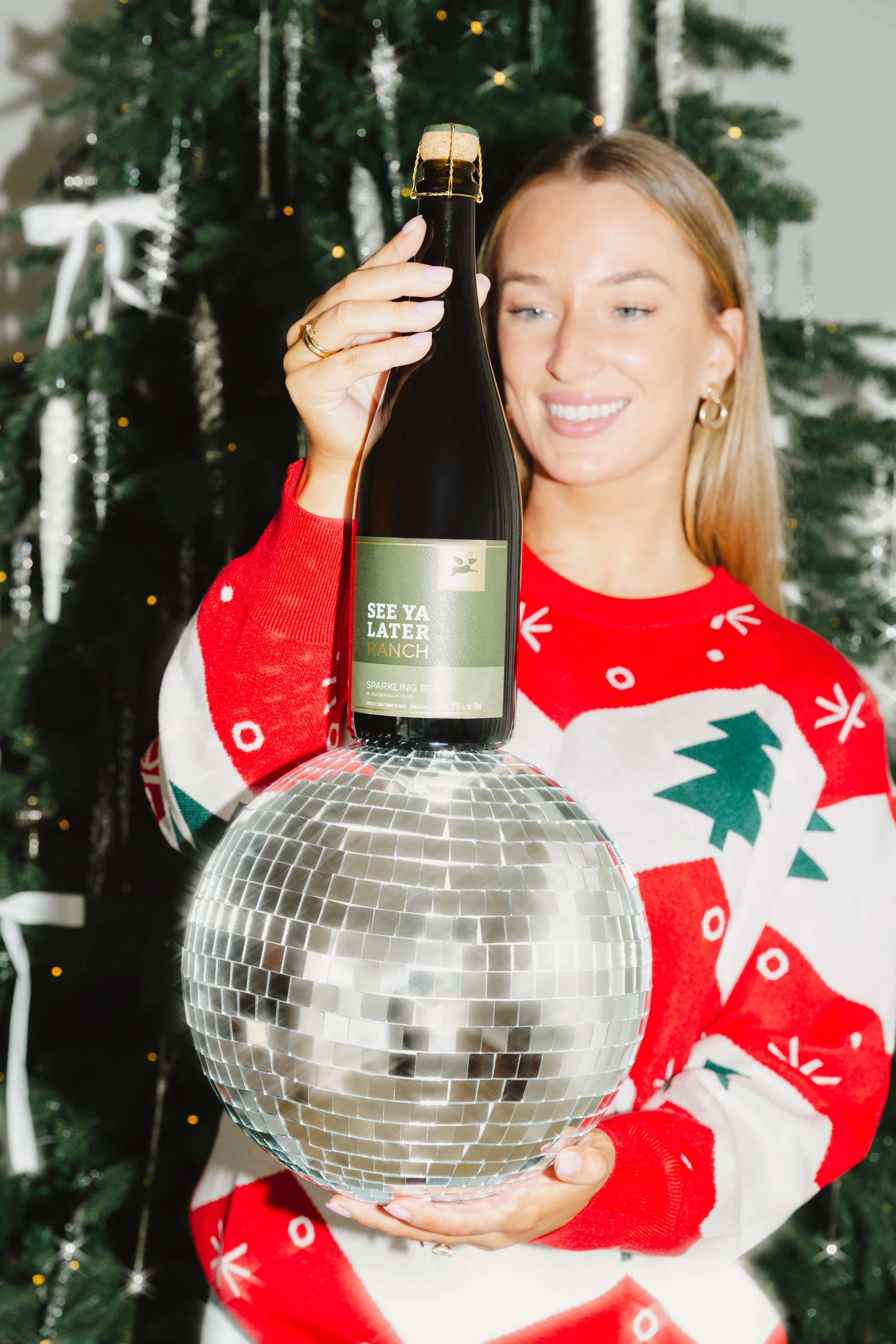 SYLR-holiday-campaign-sparkling-wine-christmas