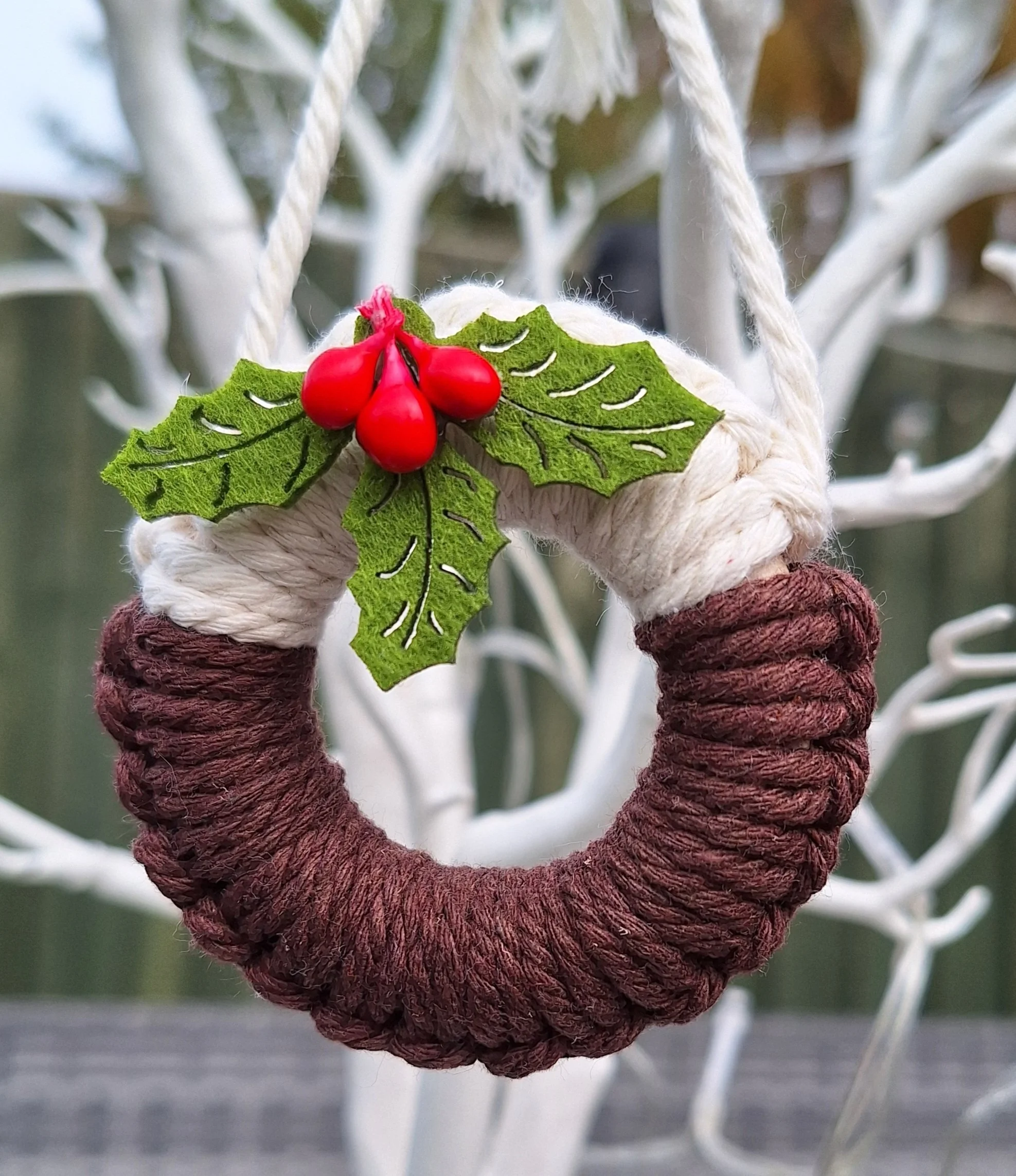 Christmas pudding macrame