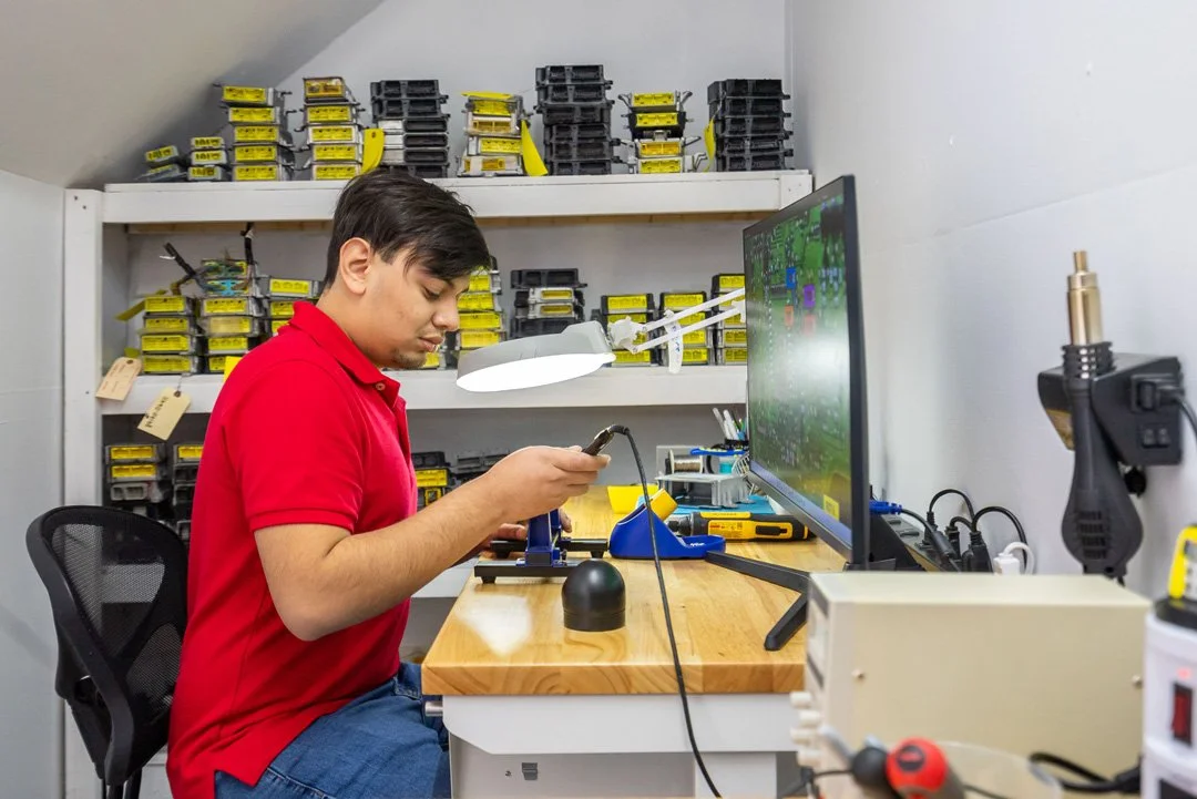 Airbag and Seat Belt Technicians