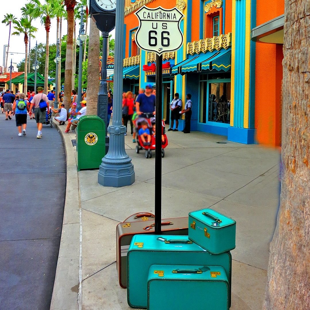 Fold, roll or cube? What&rsquo;s the best way to pack for Disney travel? The ultimate packing list for Walt Disney World. We share our top tips for how to pack light and lean and skip the unnecessary additions that you often see recommended.

Read:
h