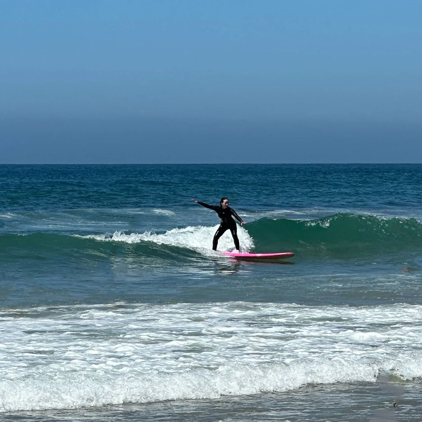 Three top places to learn to surf in the U.S. while on vacation.

Taking surfing lessons in Hawaii, California and Florida, what you need to know.

Listen:
https://share.transistor.fm/s/246c2164

Read:
https://www.1923mainstreet.com/main-street-news/