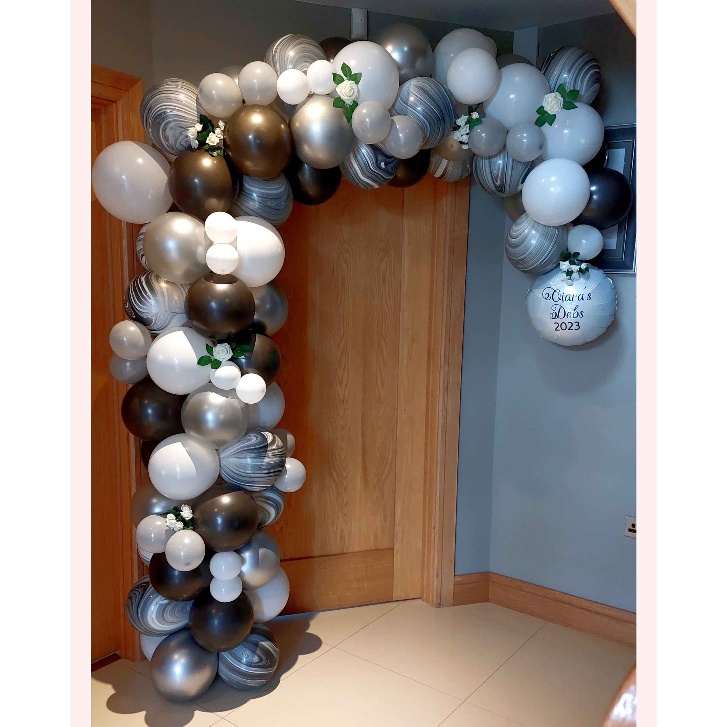 ITEM #8
€150
Large balloon arch to frame a door with personalised balloon includes attached personalised balloon. (12ft)