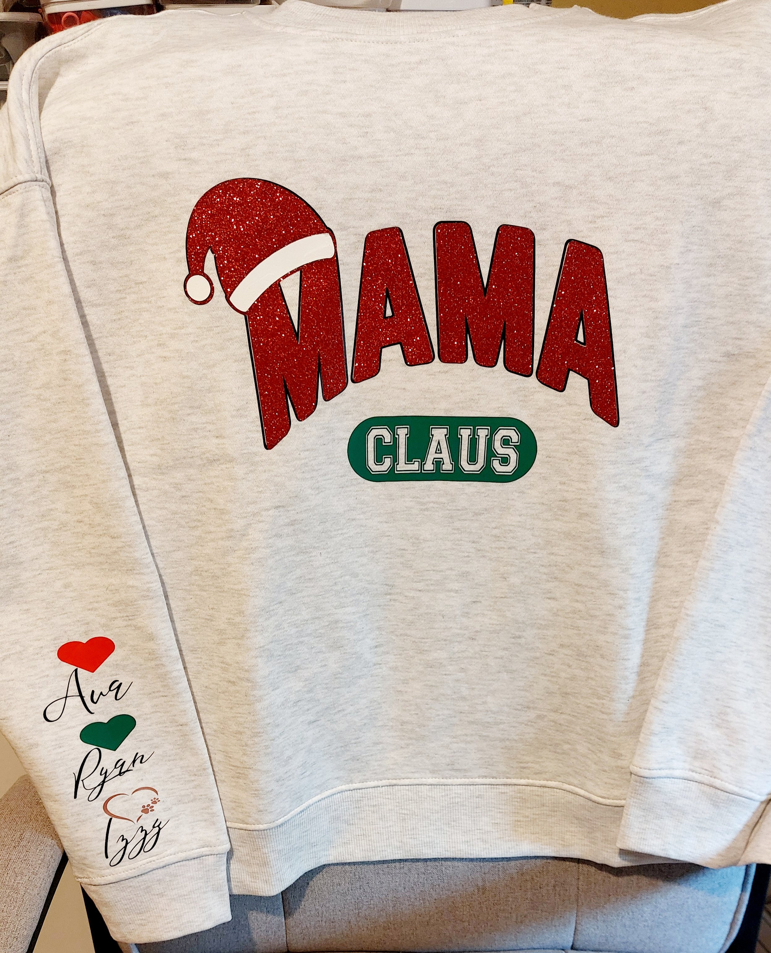 ITEM #5
€22
Personalised crew neck jumper with kids names on the sleeve.