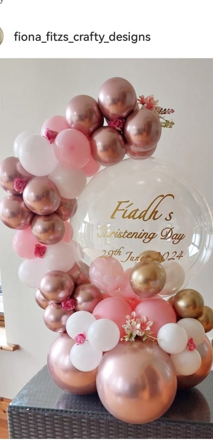 ITEM #41
€55
Personalised bubble balloon hug (Pink).
