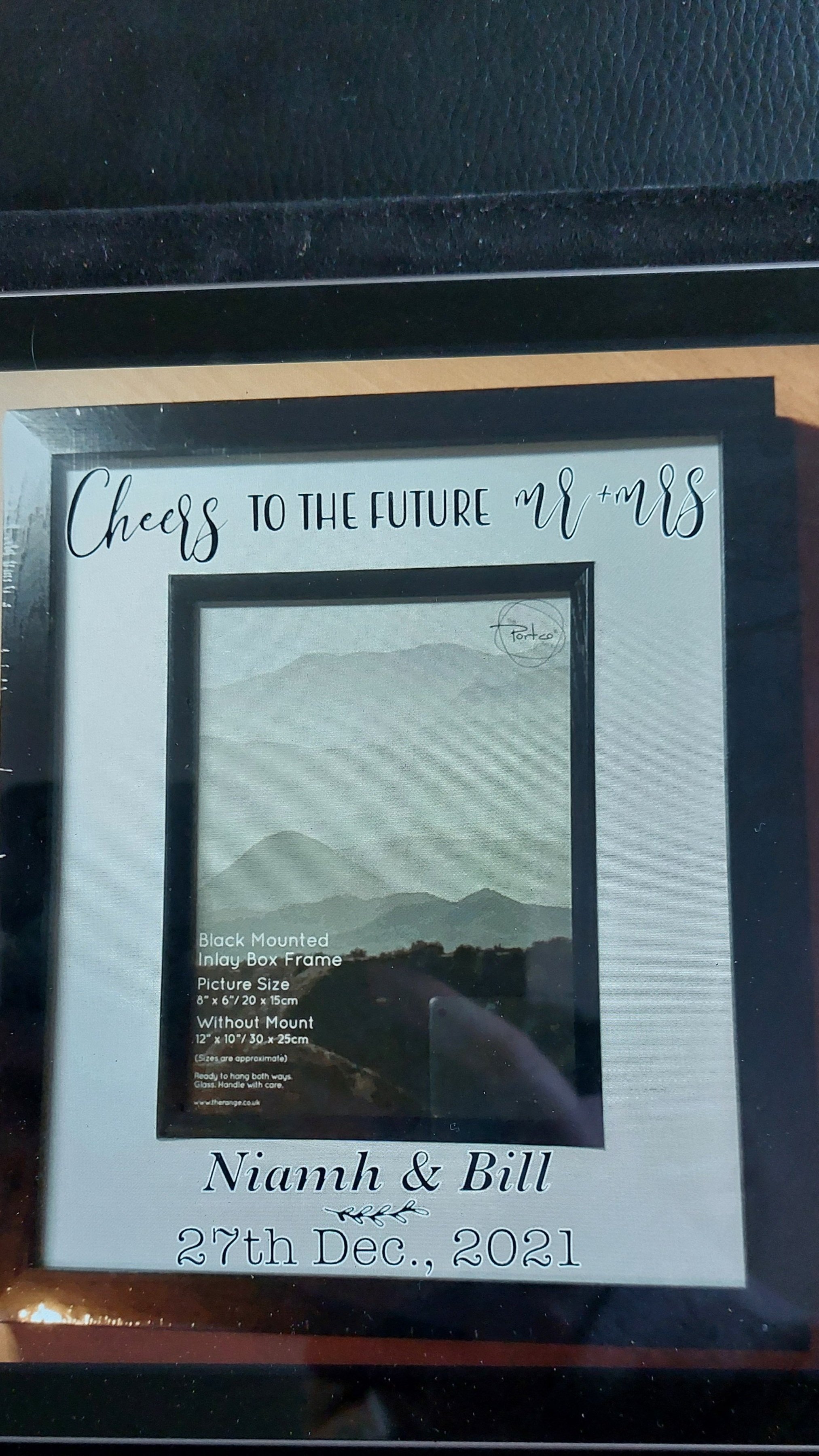 ITEM #24
€22
Cheers to the future personalised picture frame.