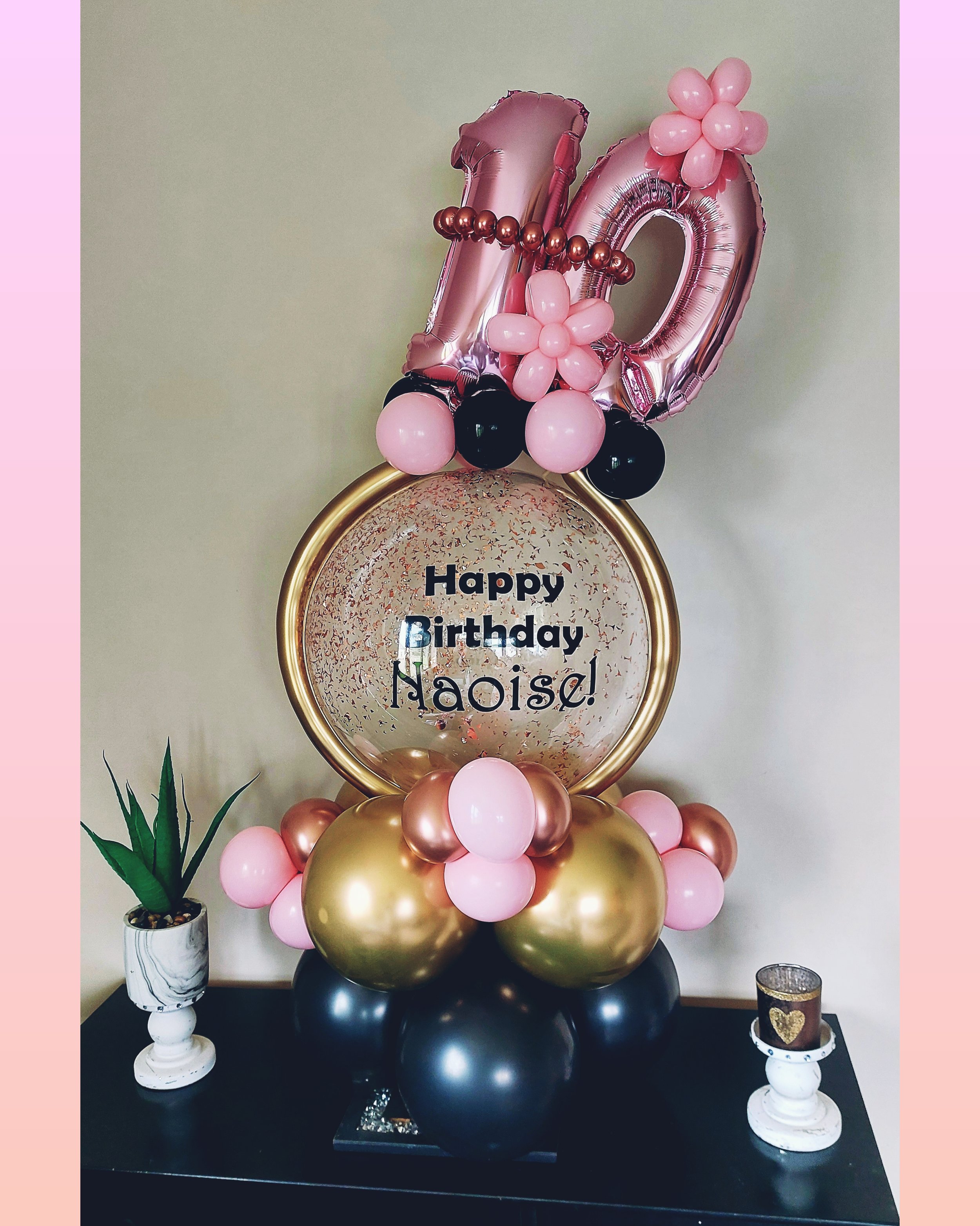 ITEM #11
€50
Personalised balloon display with number balloons.