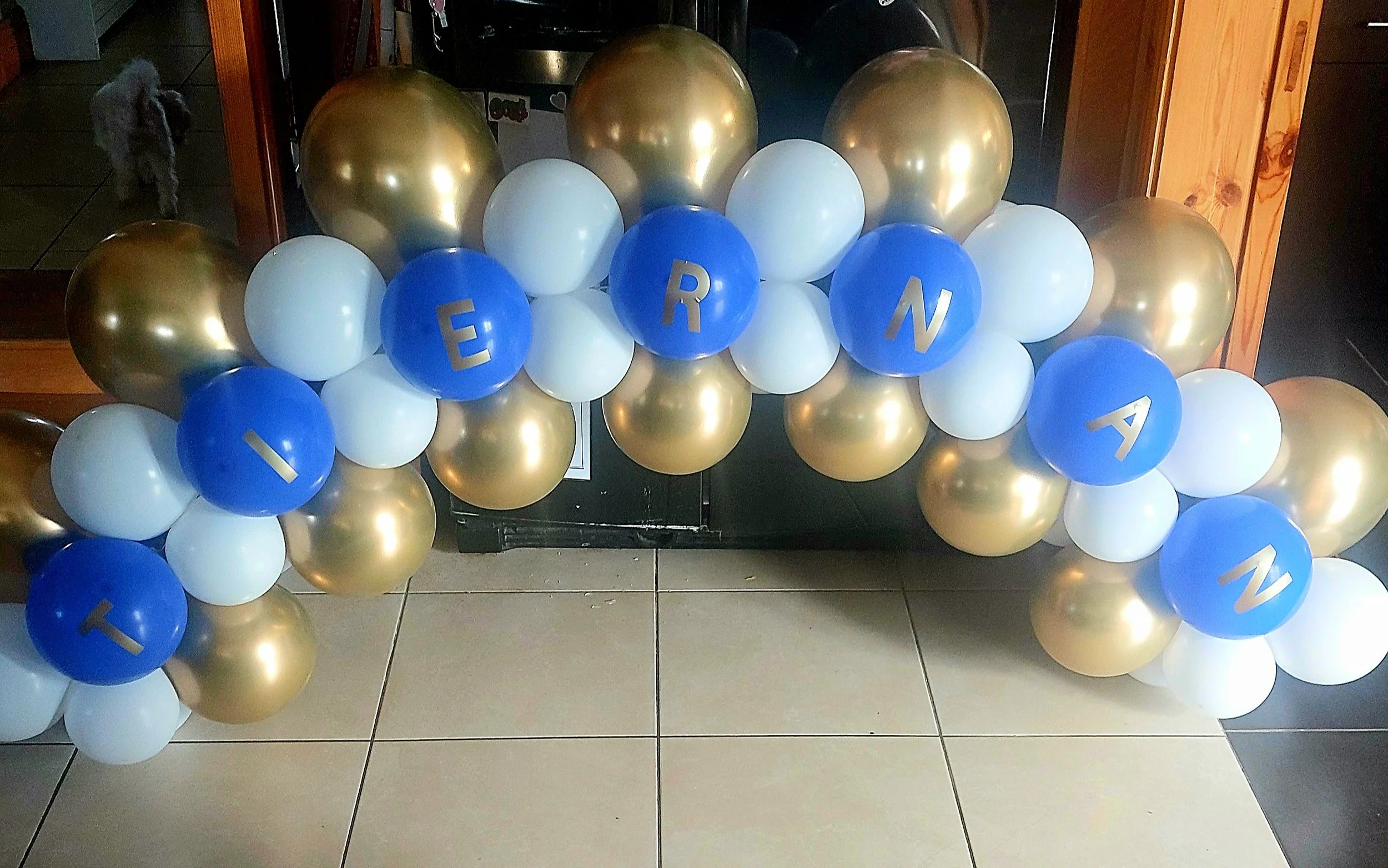ITEM #104 --- Large personalised balloon arch. 