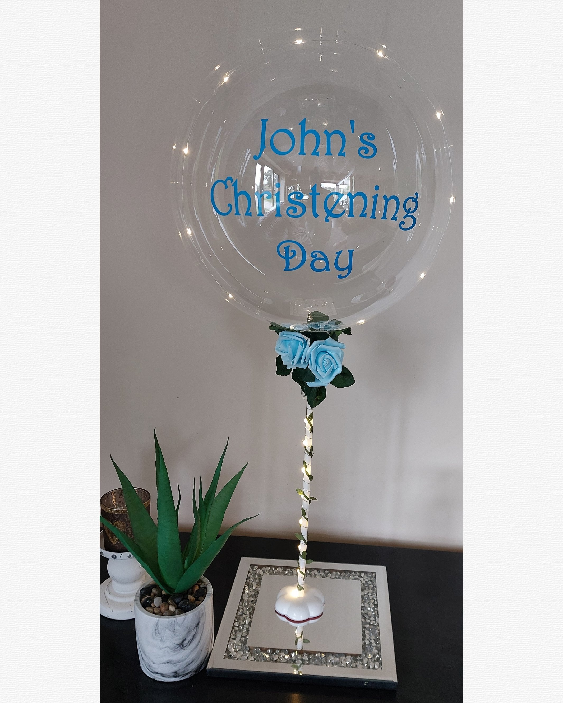 ITEM #73
€24
Personalised light up bubble balloon with blue roses.