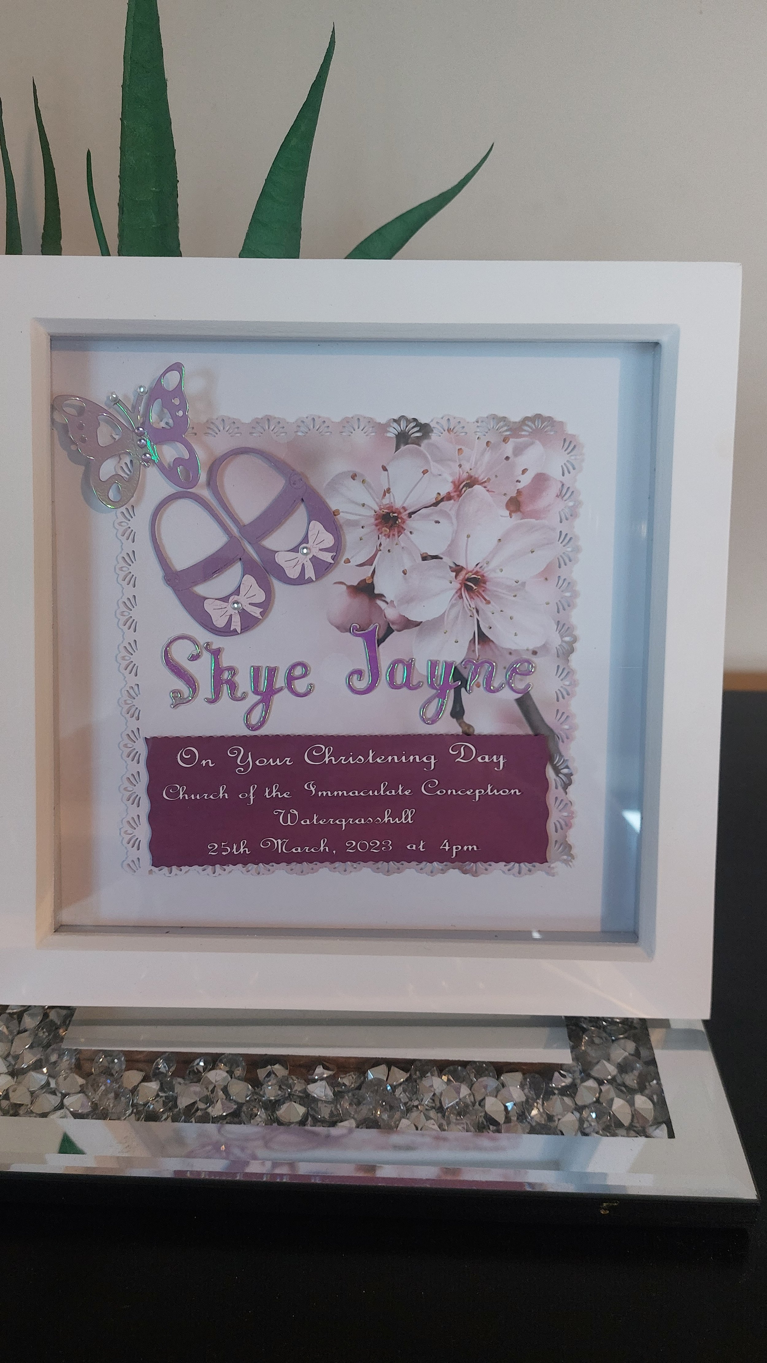 ITEM #68
€24
Personalised frame (customizable).