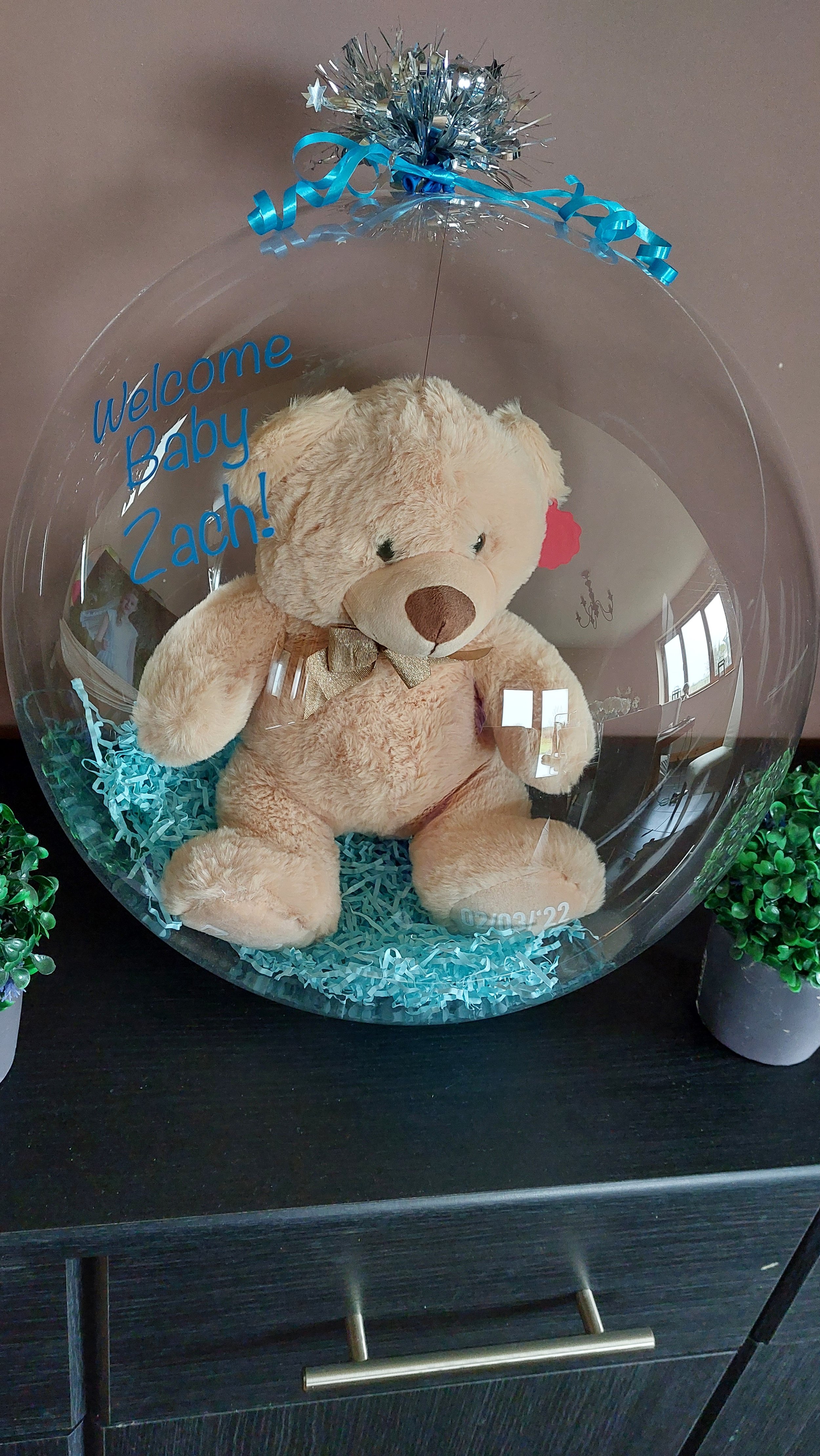 ITEM #32
€30
Personalised bubble balloon with teddy.
