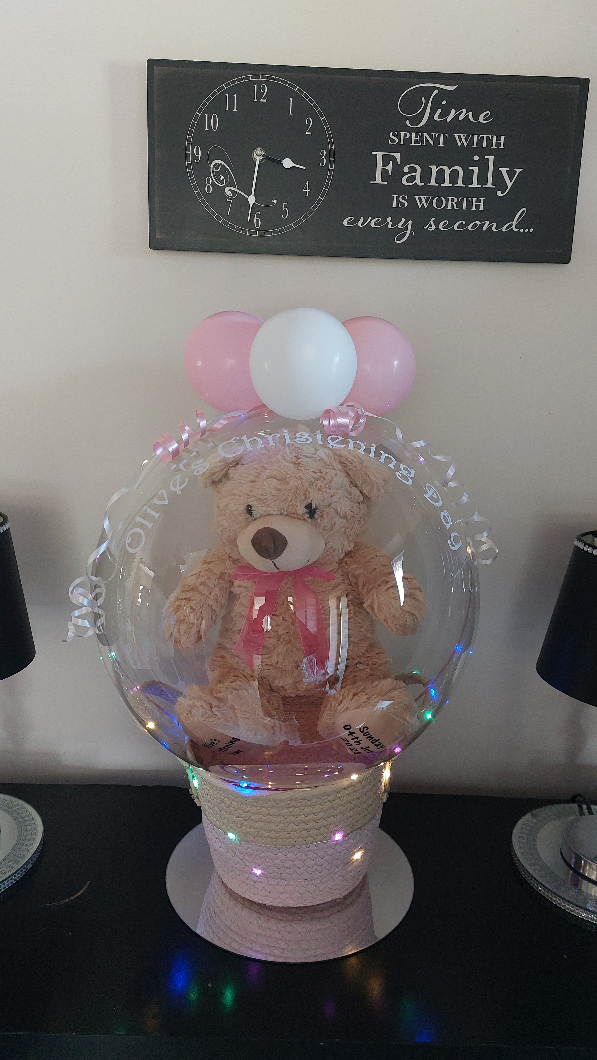ITEM #22
€45
Personalised light up bubble balloon basket with personalized teddy.