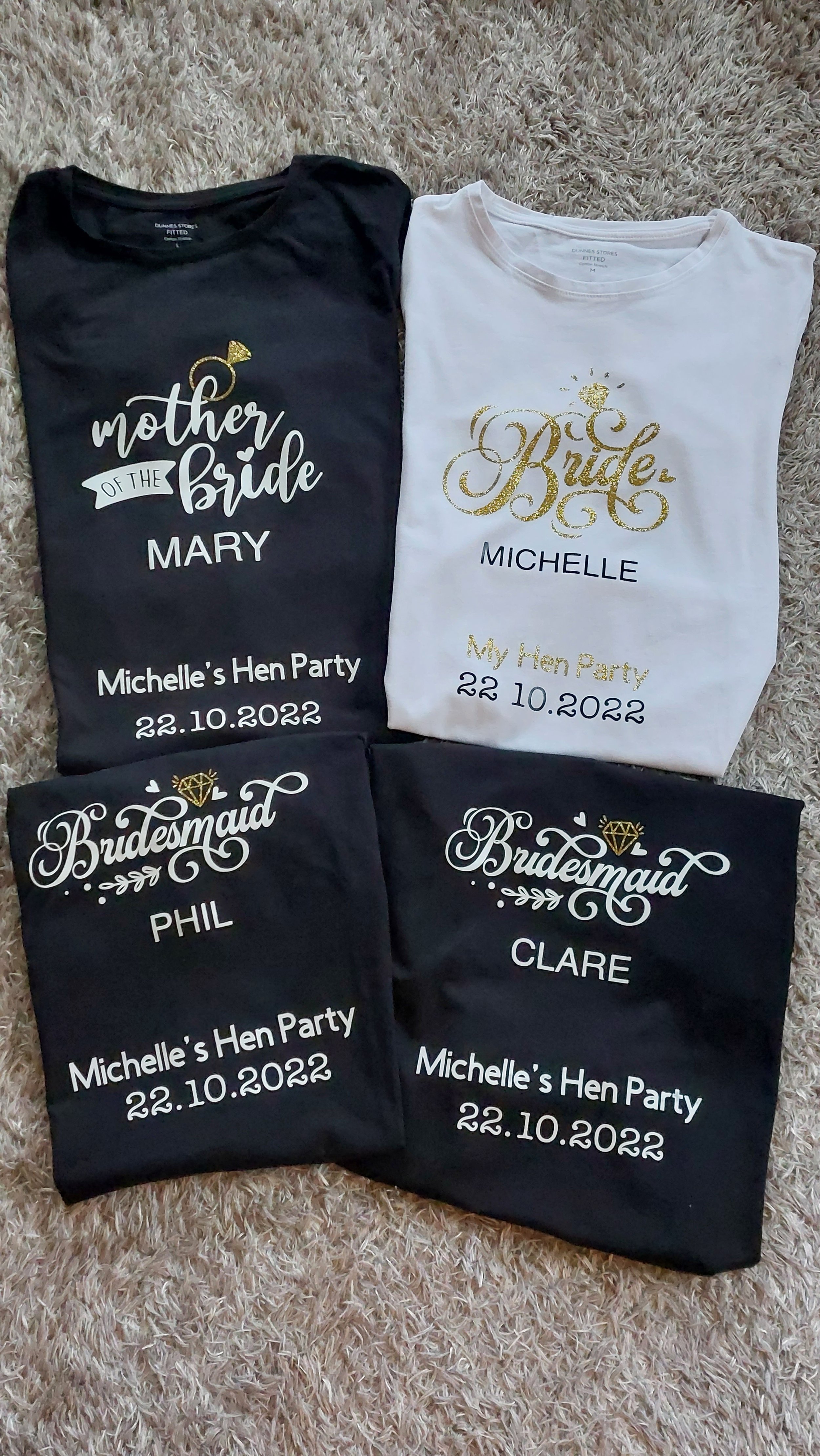 ITEM #14
€16 each
Personalised family of the bride t-shirts.