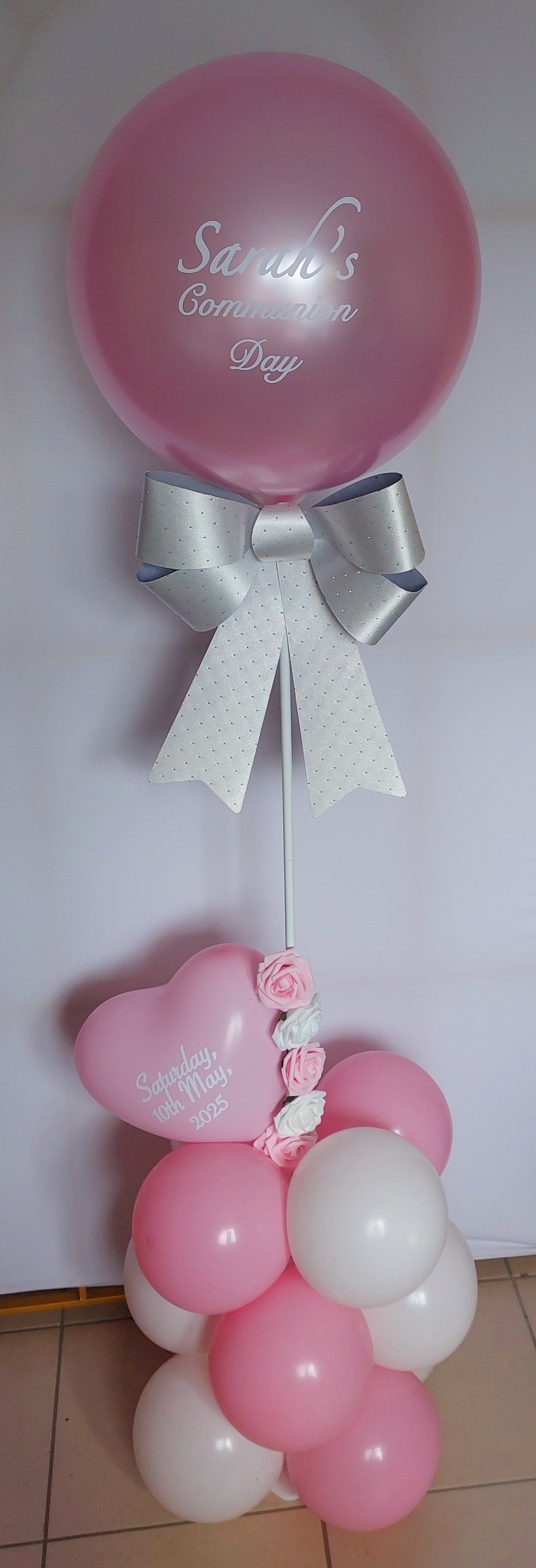ITEM #65
€50
Personalised extendable floor display with mini heart foil balloon with big bow and roses (pink).