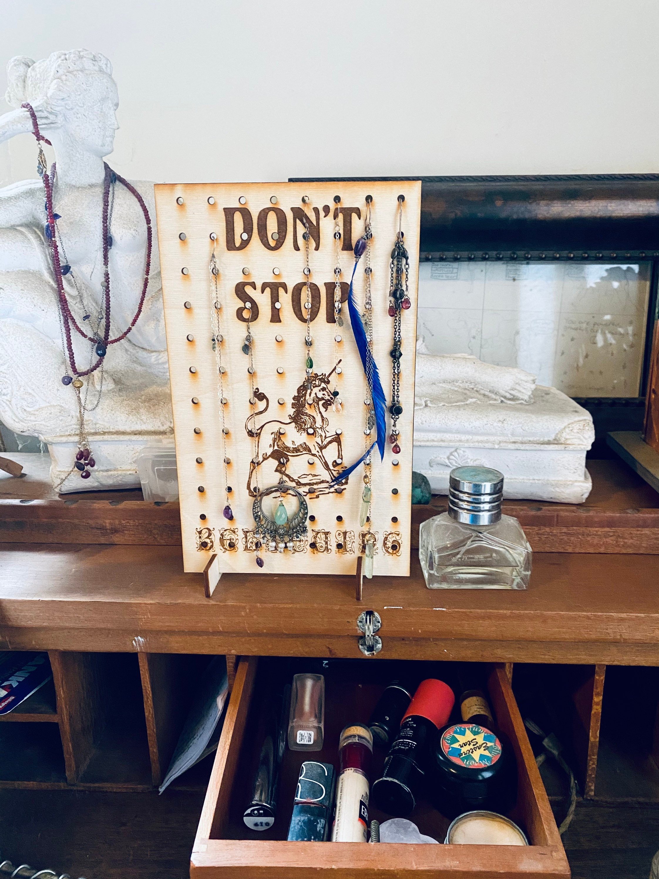 https://i.etsystatic.com/13951176/r/il/4a9d3c/2885787710/il_fullxfull.2885787710_iyu9.jpg
