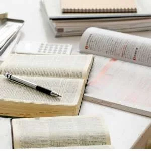 berufsbegleitendes Studium und Ausbildungen