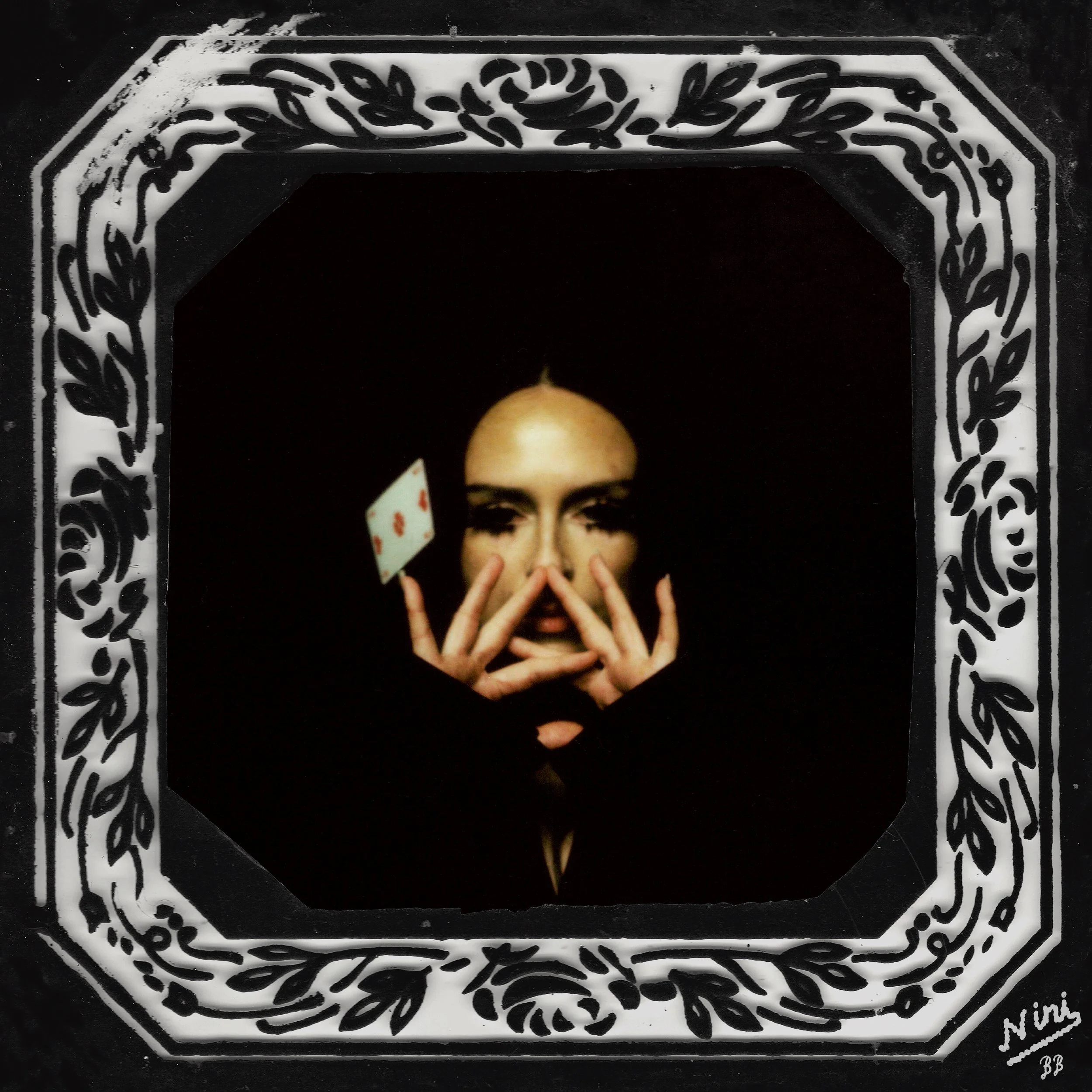 BONNIE BANANE - NINI.jpg