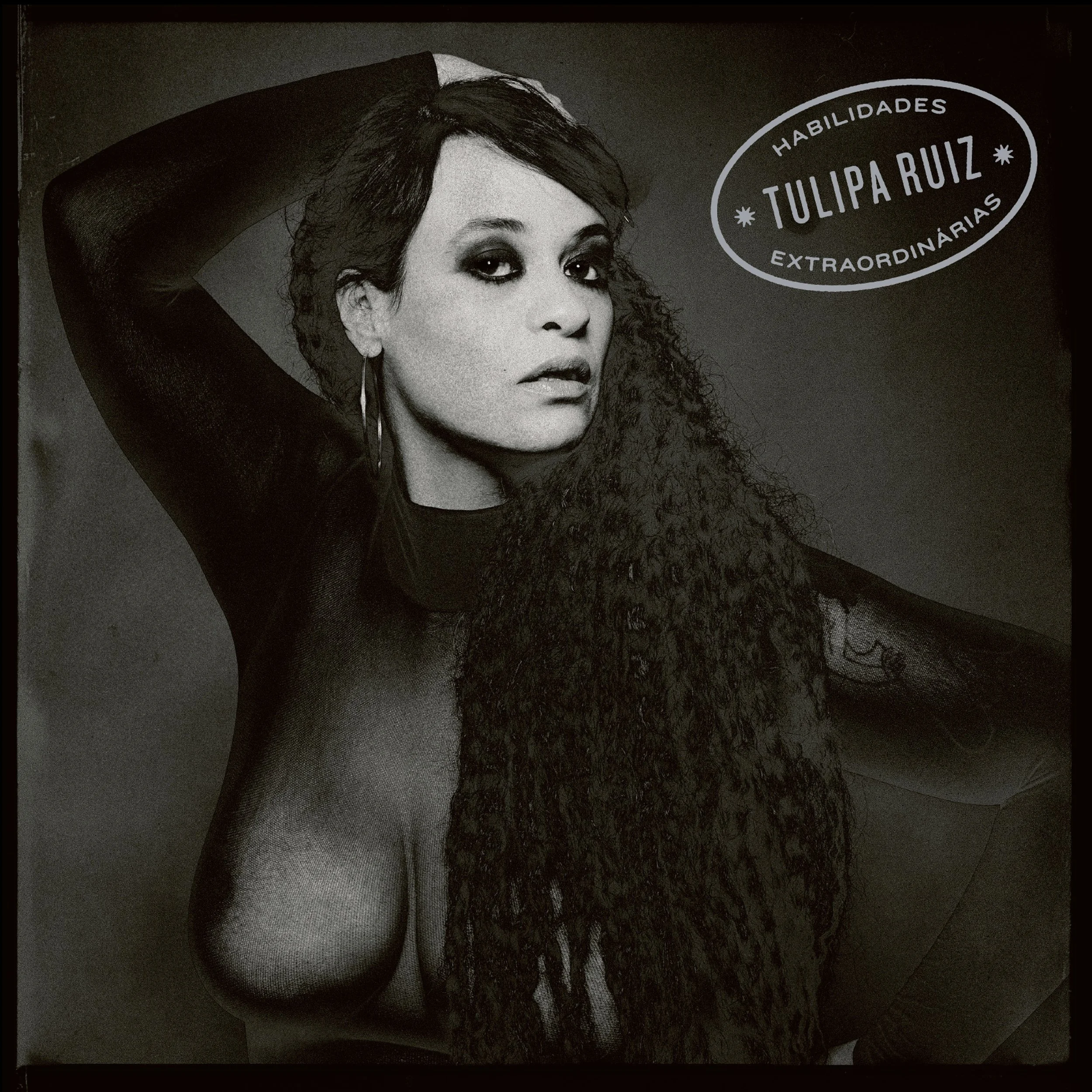 JB011 TULIPA RUIZ - "HABILIDADES EXTRAORDINARIAS"