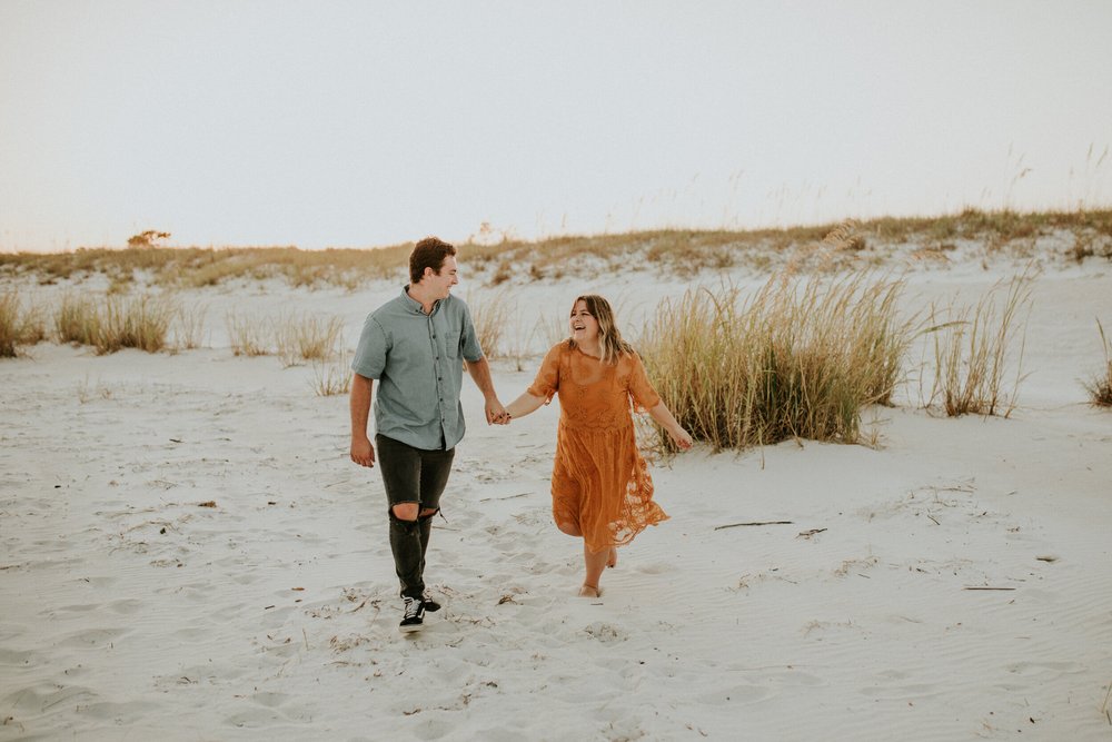 Panama_City_Beach_Florida_Photographer_Couples_Baby_Reveal_Beach_Photo_Session-27.jpg