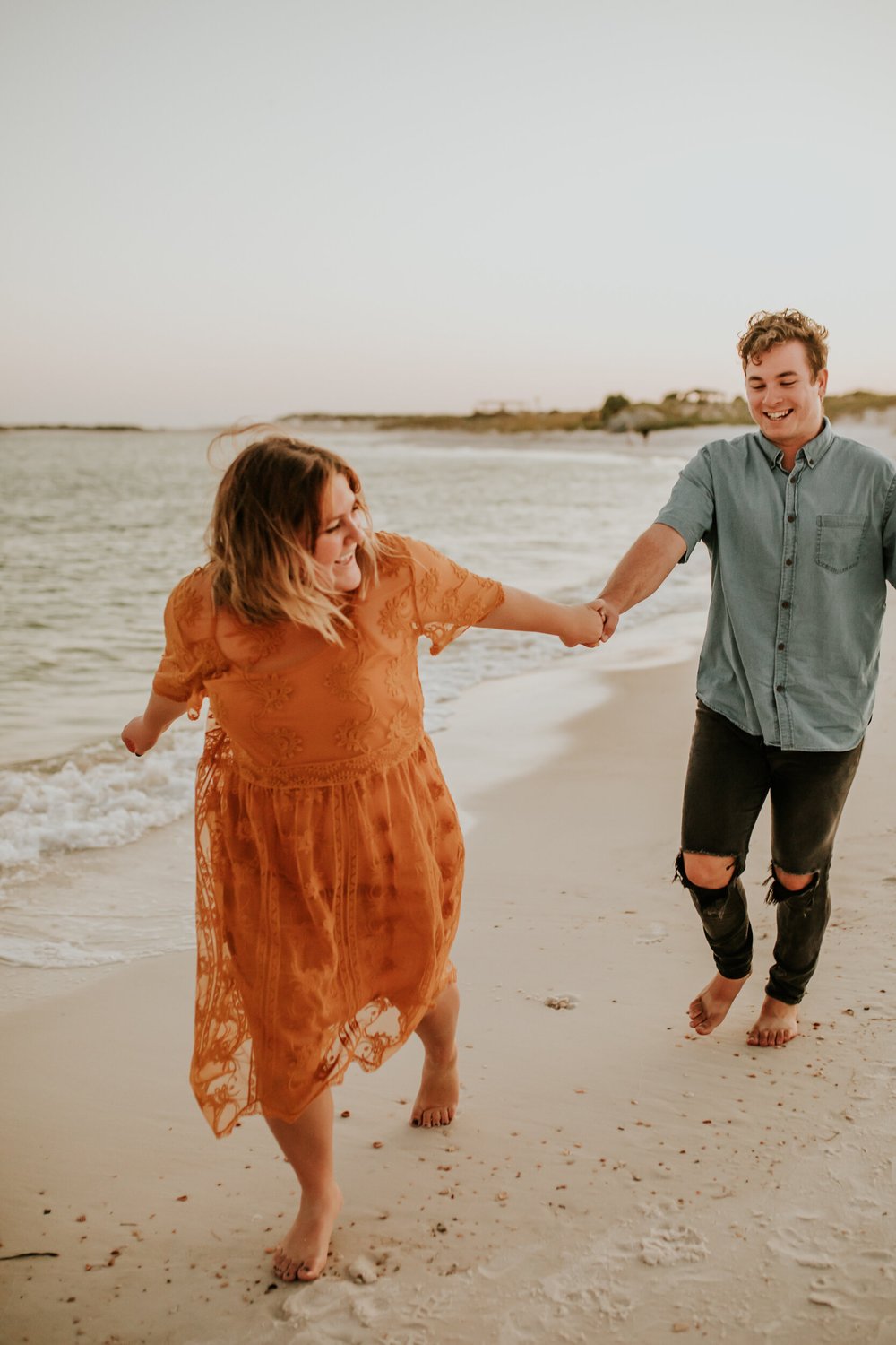 Panama_City_Beach_Florida_Photographer_Couples_Baby_Reveal_Beach_Photo_Session-54.jpg