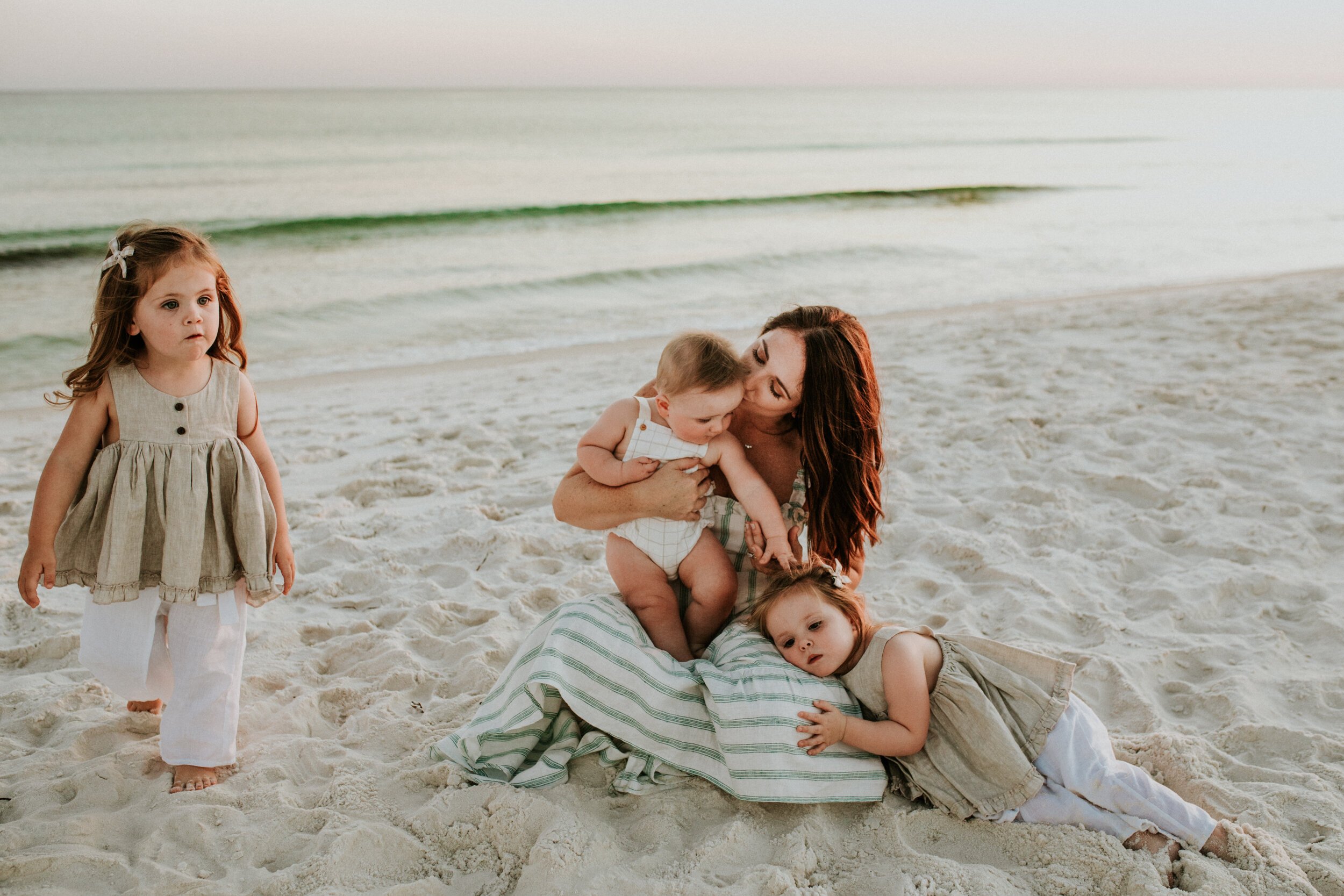 30a_Destin_Watersound_Florida_Family_Photographer_Beach_Photos-67.jpg