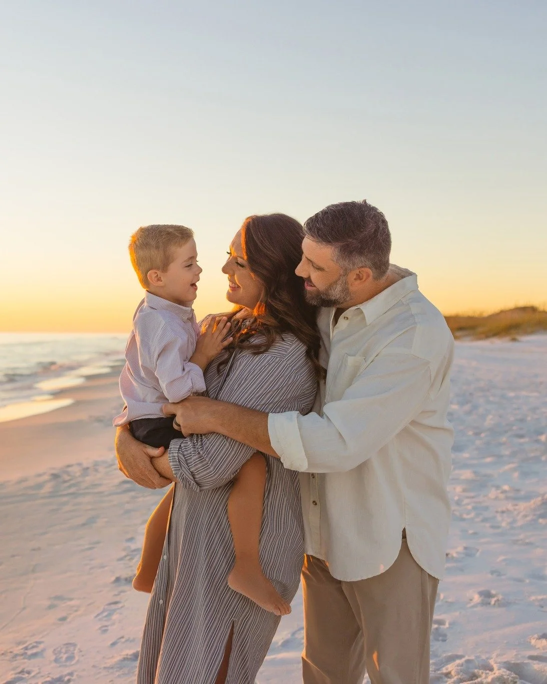This family -- they are so special to me. I have absolutely loved photographing them throughout the years. I look forward to it every year!!!

#familyphotographer #familyphotography #familyphotos #familyportraits #familyphoto #familytime #portraitpho