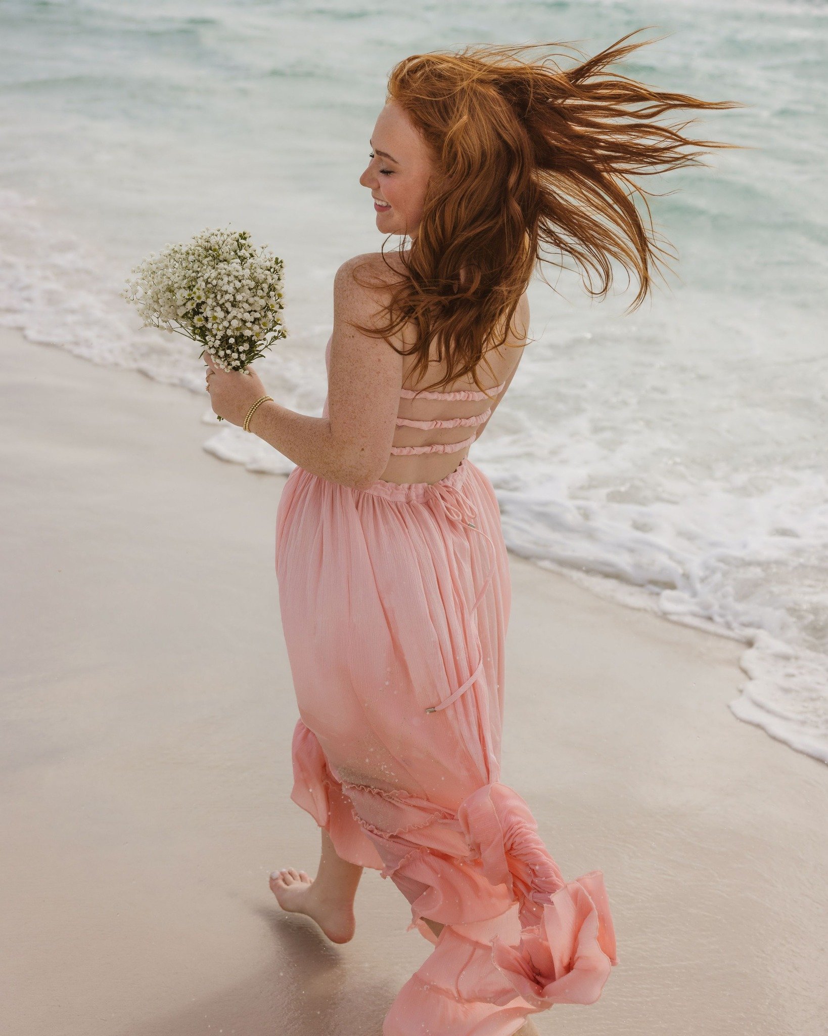 What started as a senior session turned into a full family session, easily my favorite kind. Wandering the streets of 30A together, then wrapping it up barefoot on the beach. A little exploring, a lot of laughs, and memories made for everyone. Cannot