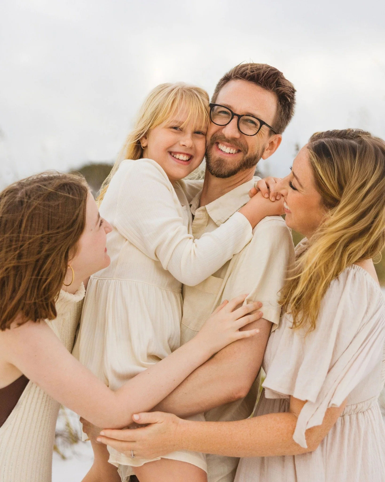 This crew -- so much joy and love 

#30AFamilyPhotographer #SouthWaltonPhotographer #SantaRosaBeachPhotographer #BeachFamilySession #FamilyPhotosOnTheWall #FloridaFamilyPhotographer #GenerationalFamilyPhotos #BriPhotography30A #FamilyHeirlooms #Sunse