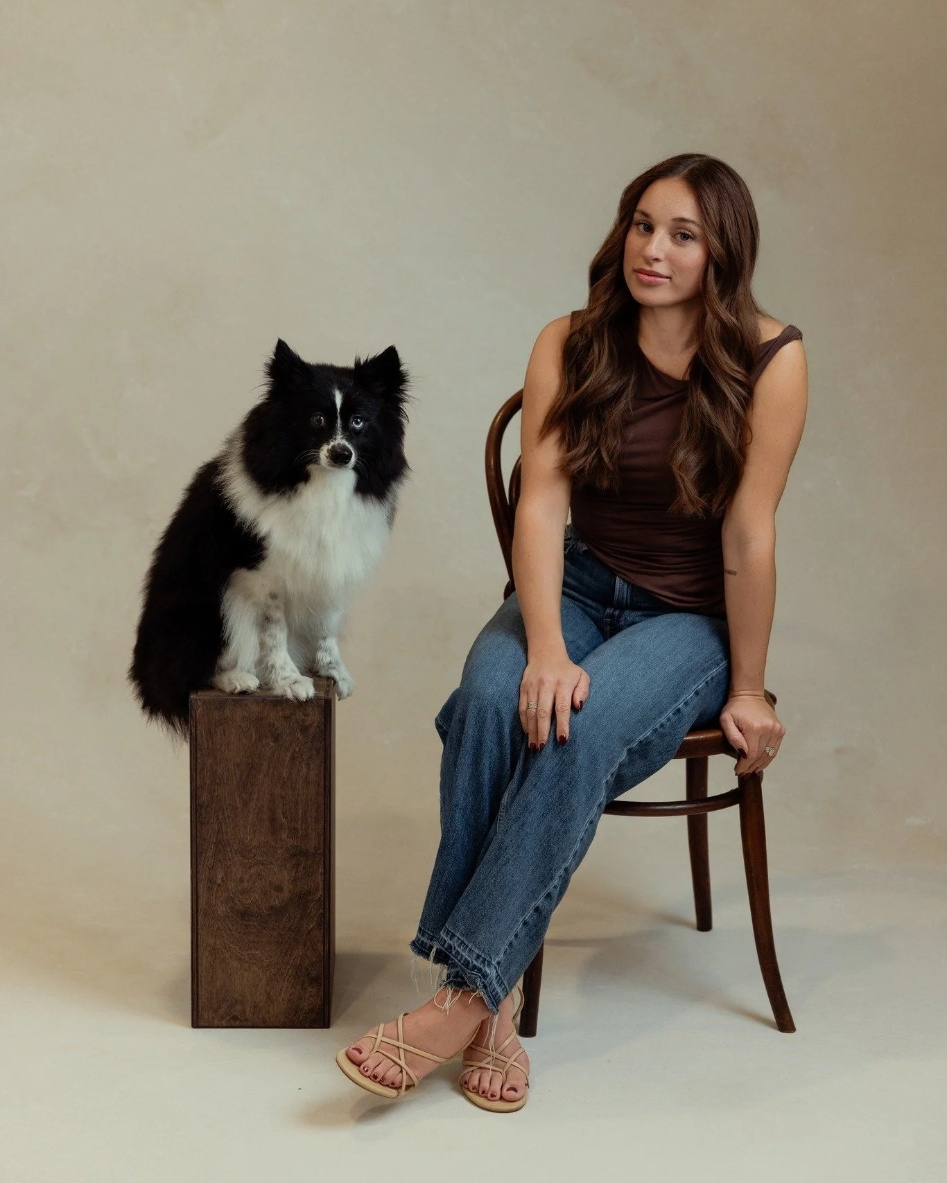 Studio sessions have quickly become my favorite part of 2026. ✨

#StudioFamilySession #DogFriendlyStudio #FurryFamily #30AFamilyPhotographer #SantaRosaBeachPhotographer #SouthWaltonPhotographer #FamilyPortraits #CandidFamilyPhotos #BriPhotography30A