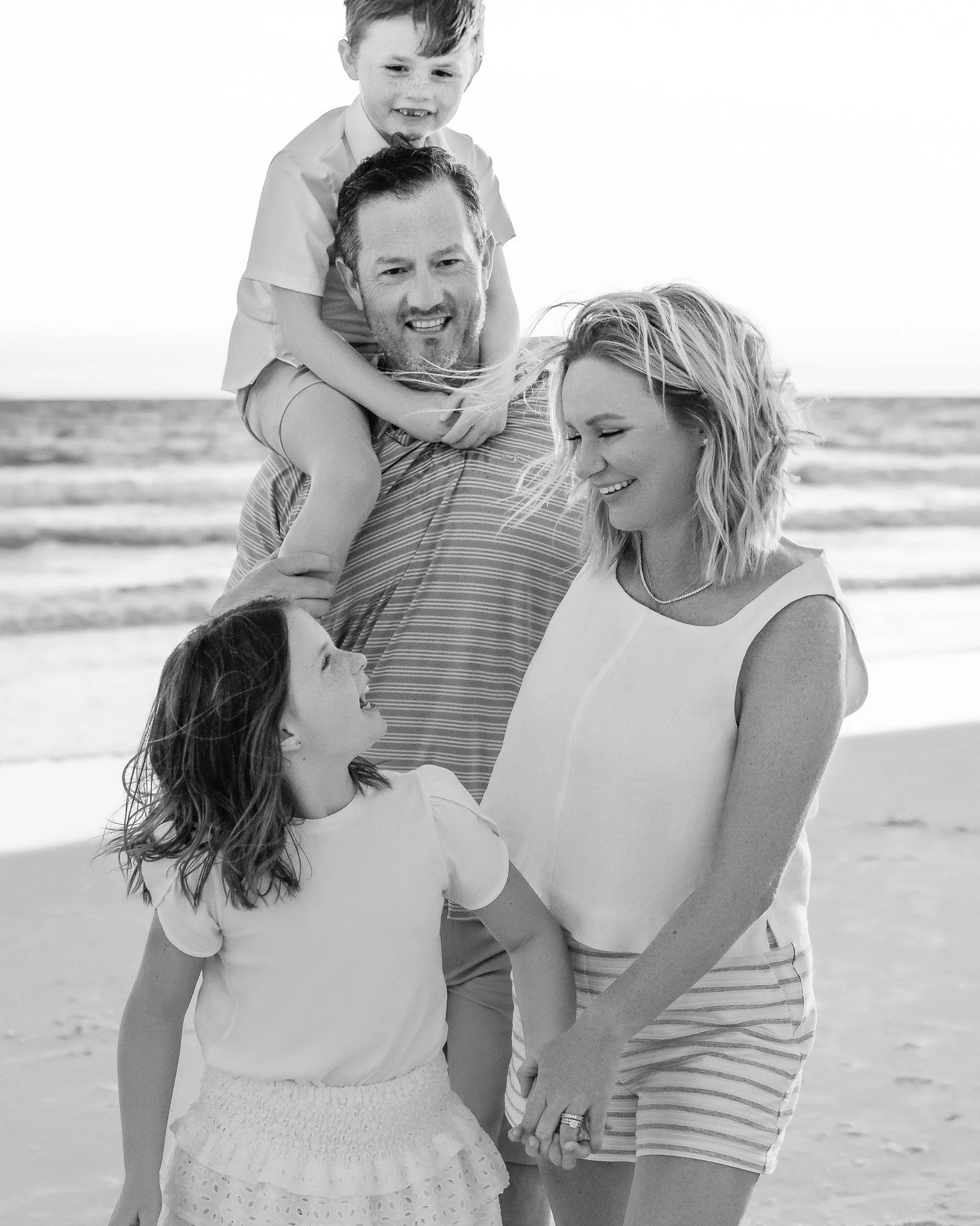 This is what life&rsquo;s truly about! 

☀️ Fun in the sun ☀️ and laughter with family