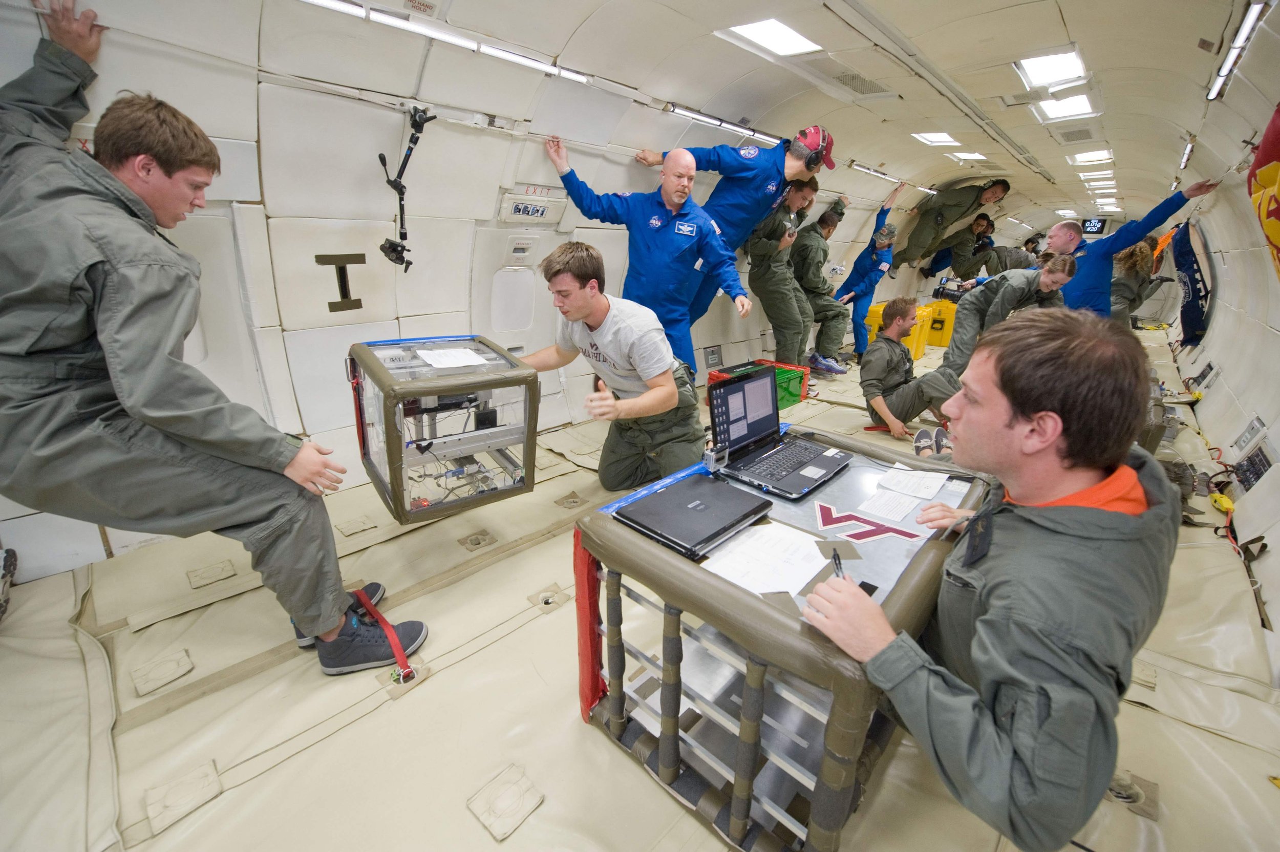 jsc2012e096116.jpg