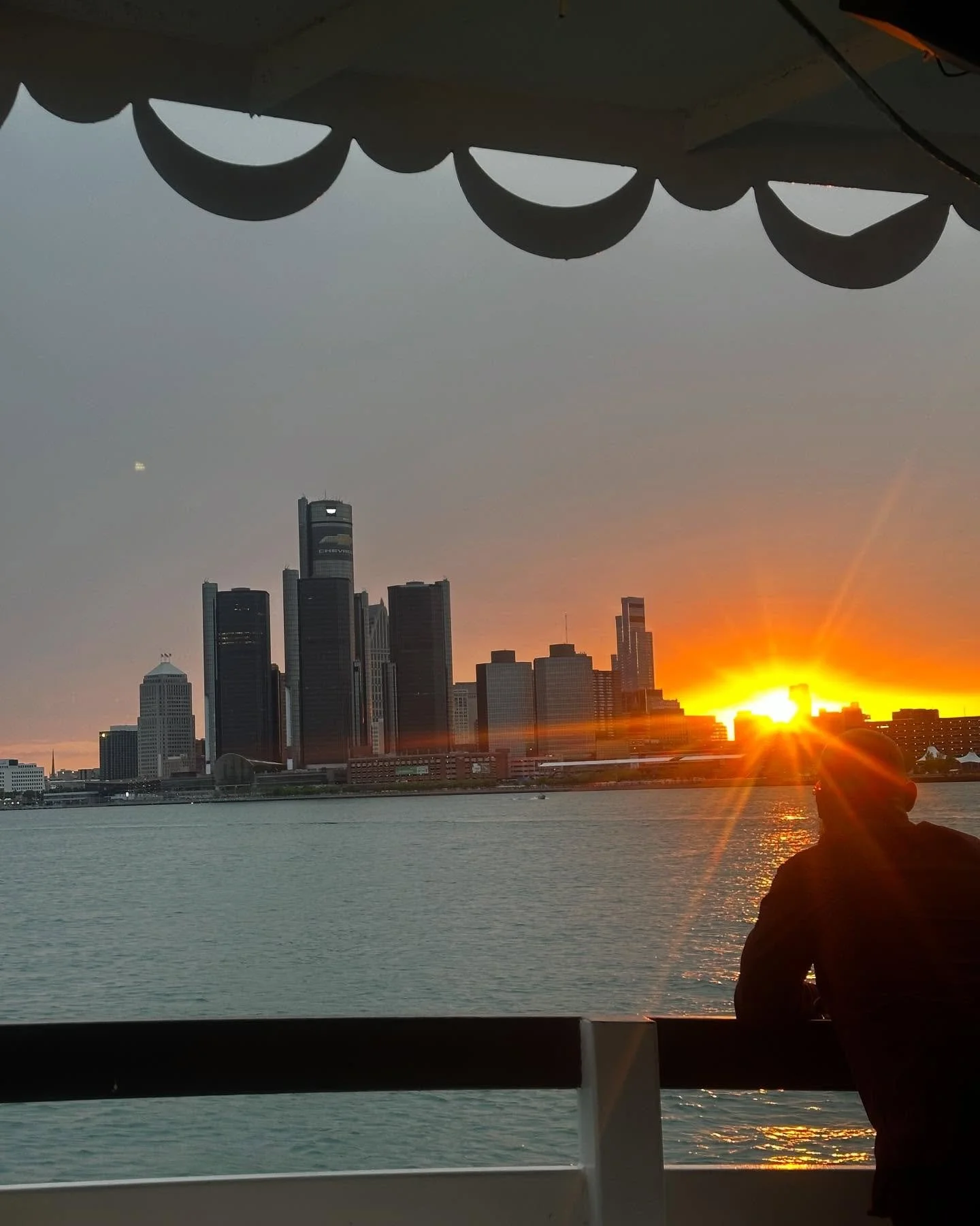 Day 20: 

Transformation Tuesday:

Before holistic healing, I struggled daily with fibro pain, fatigue, and anxiety.
Today, I wake up with purpose and passion.
You can too.
Let&rsquo;s talk about your first step!

#FibroSurvivor #WellnessWarrior