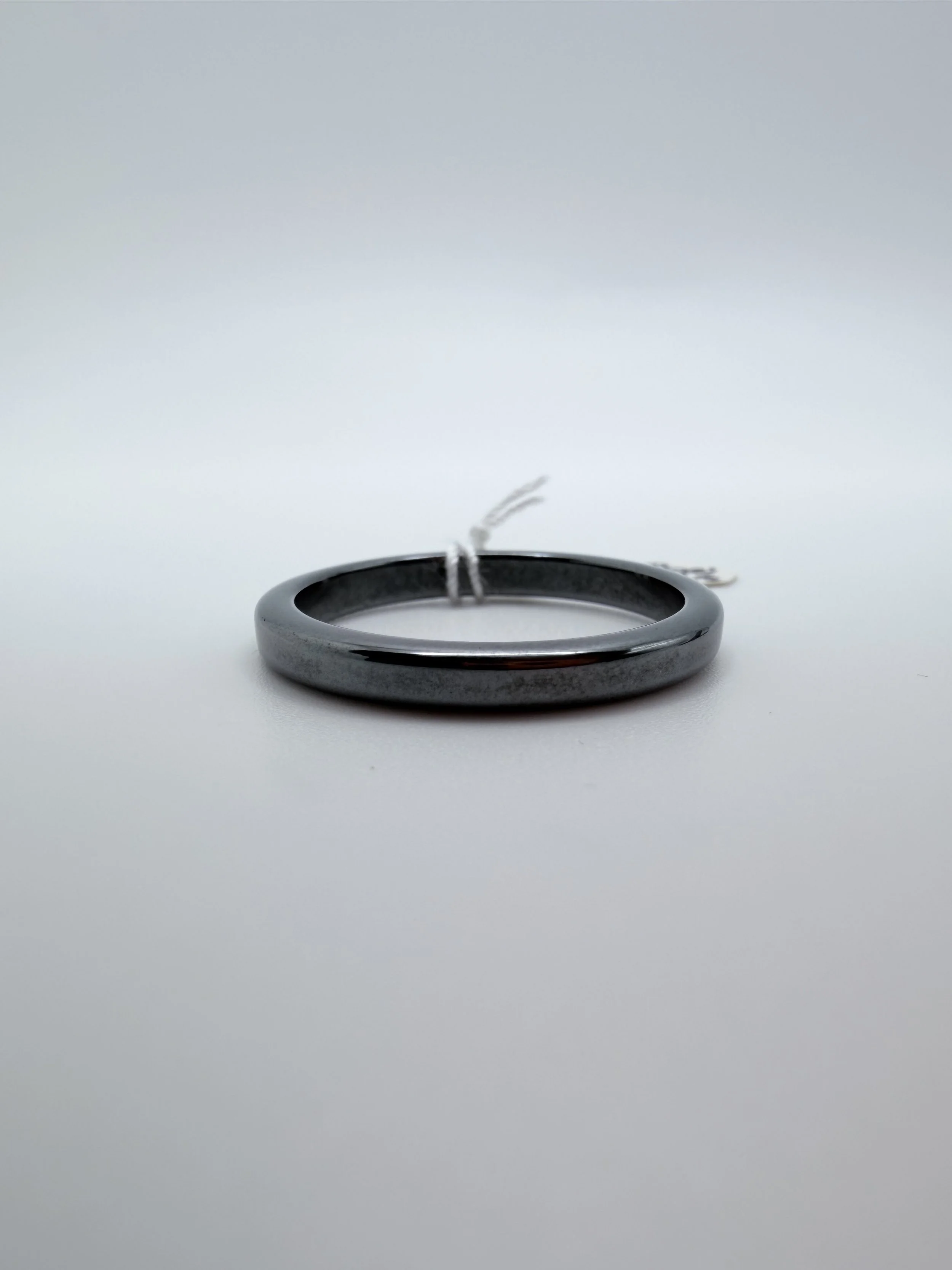 2mm Hematite Ring