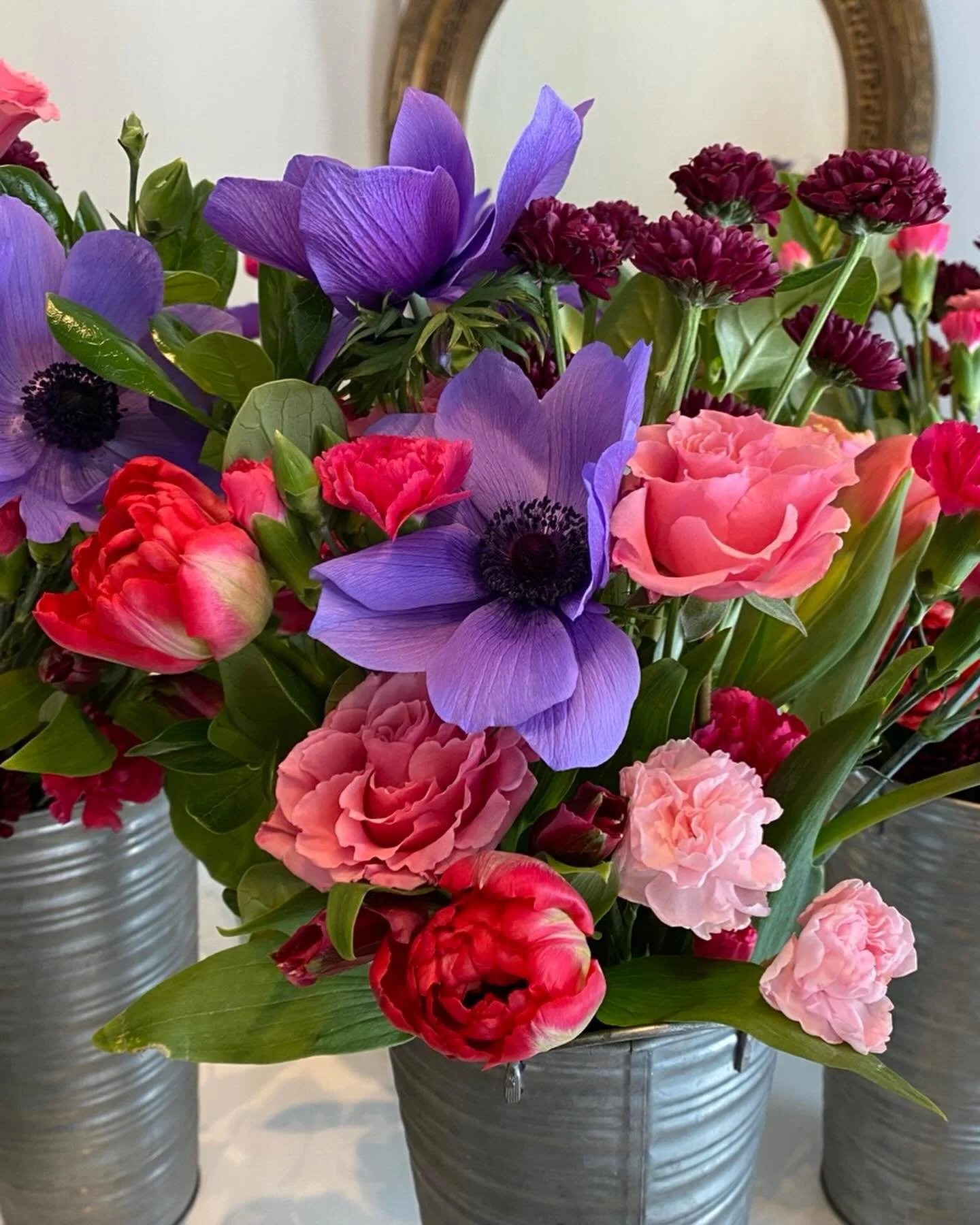 Thank you to my Kingston neighbors for helping me to celebrate my new flower design workshop and the launch of our new website freshweddingflorals.com. #kingstonny #thankyou #alchemyfarmhouse #battenfeld #❤️❤️❤️