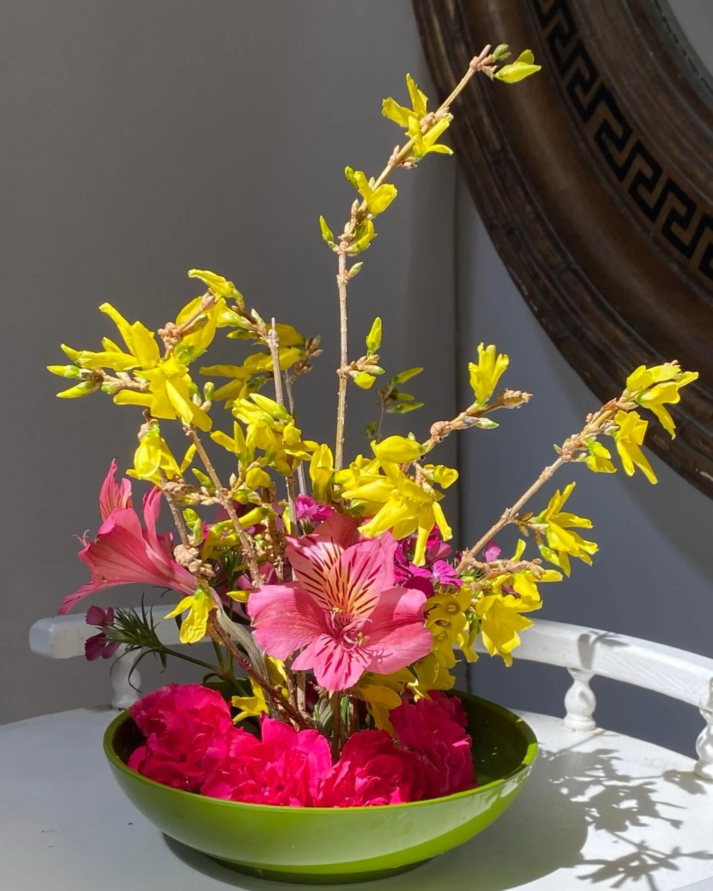 Goofing around in the studio with my vintage avocado green melamine from Red Owl and some forsythia. #kingstonny #redsky owl #vintage #hudsonvalley